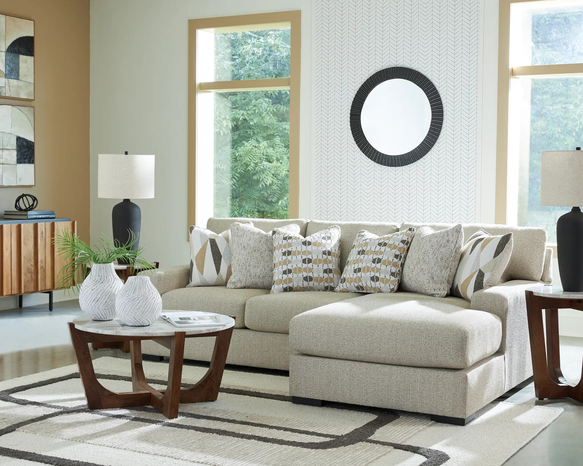 LaureLGrove - Pebble - 2-Piece Sectional With RAF Corner Chaise - Image 3