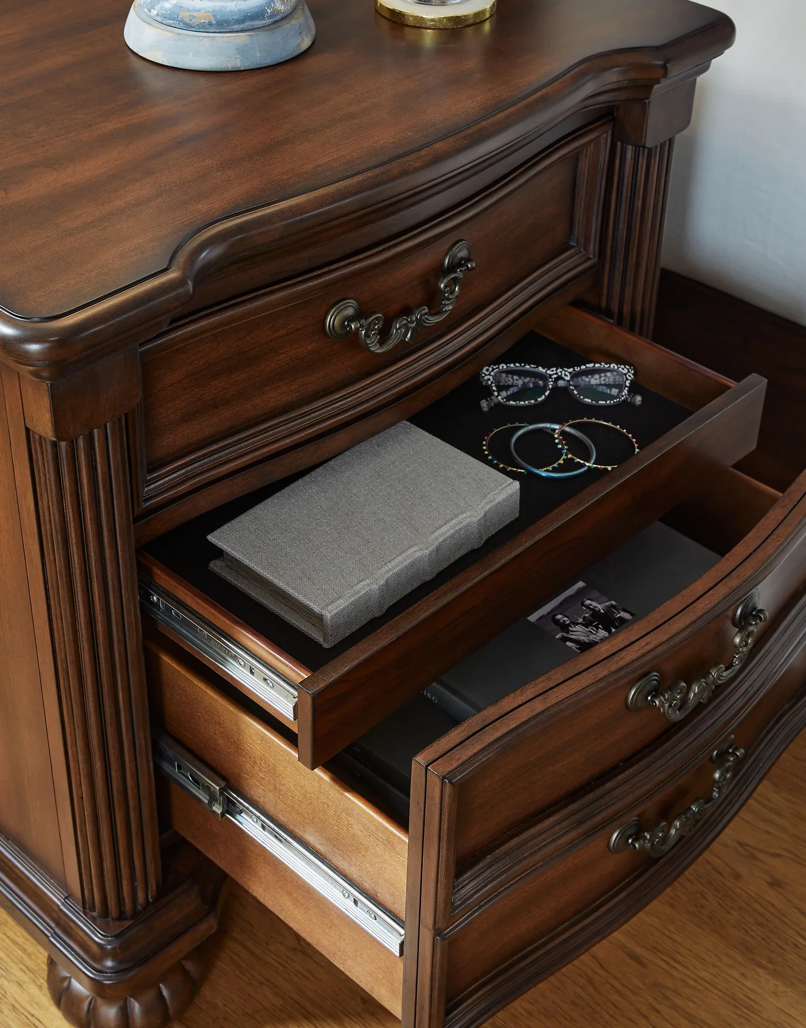 Lavinton - Brown - Three Drawer Night Stand - Image 6