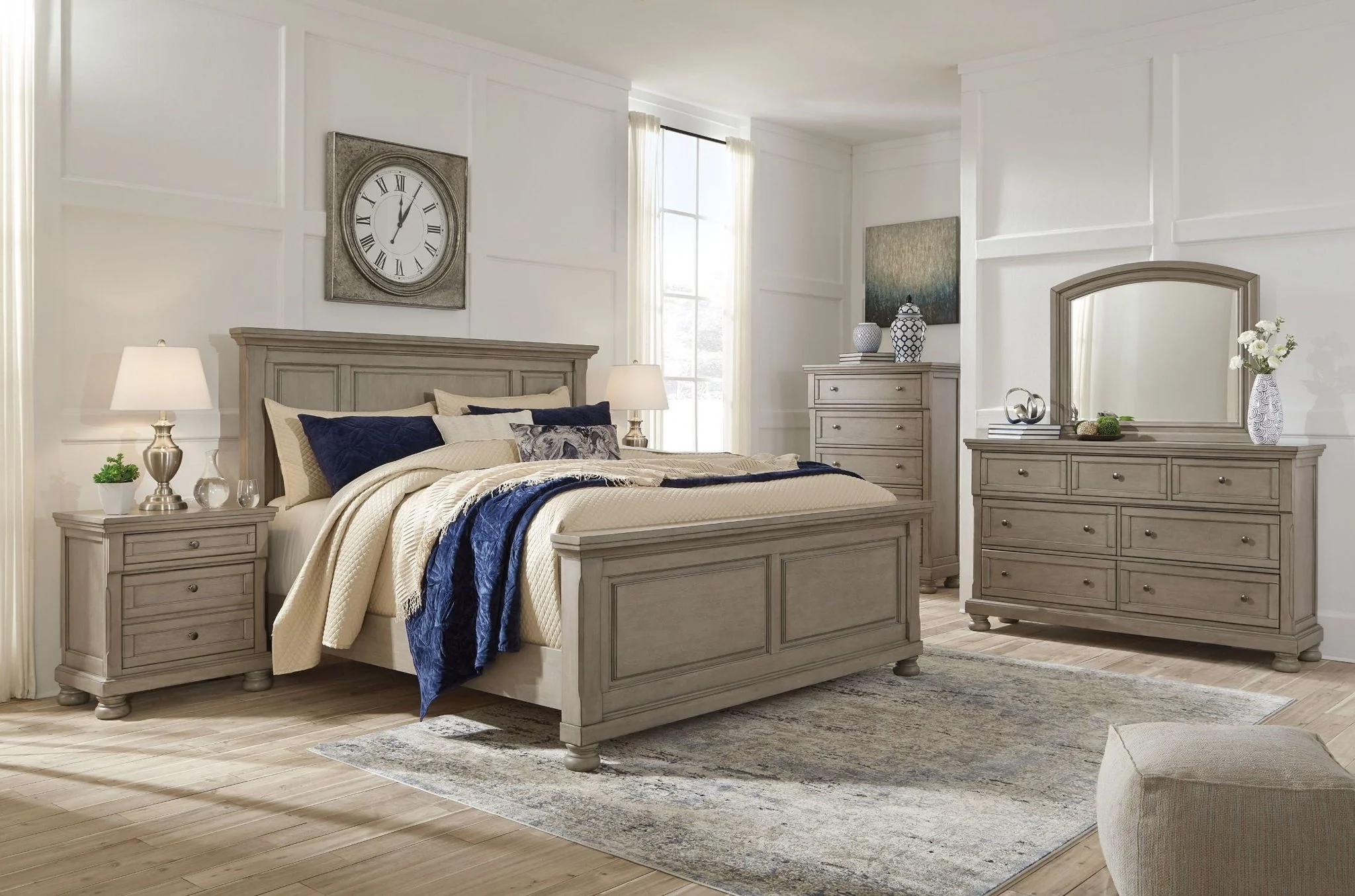 Lettner - Light Gray - Five Drawer Chest - 2-handles - Image 3