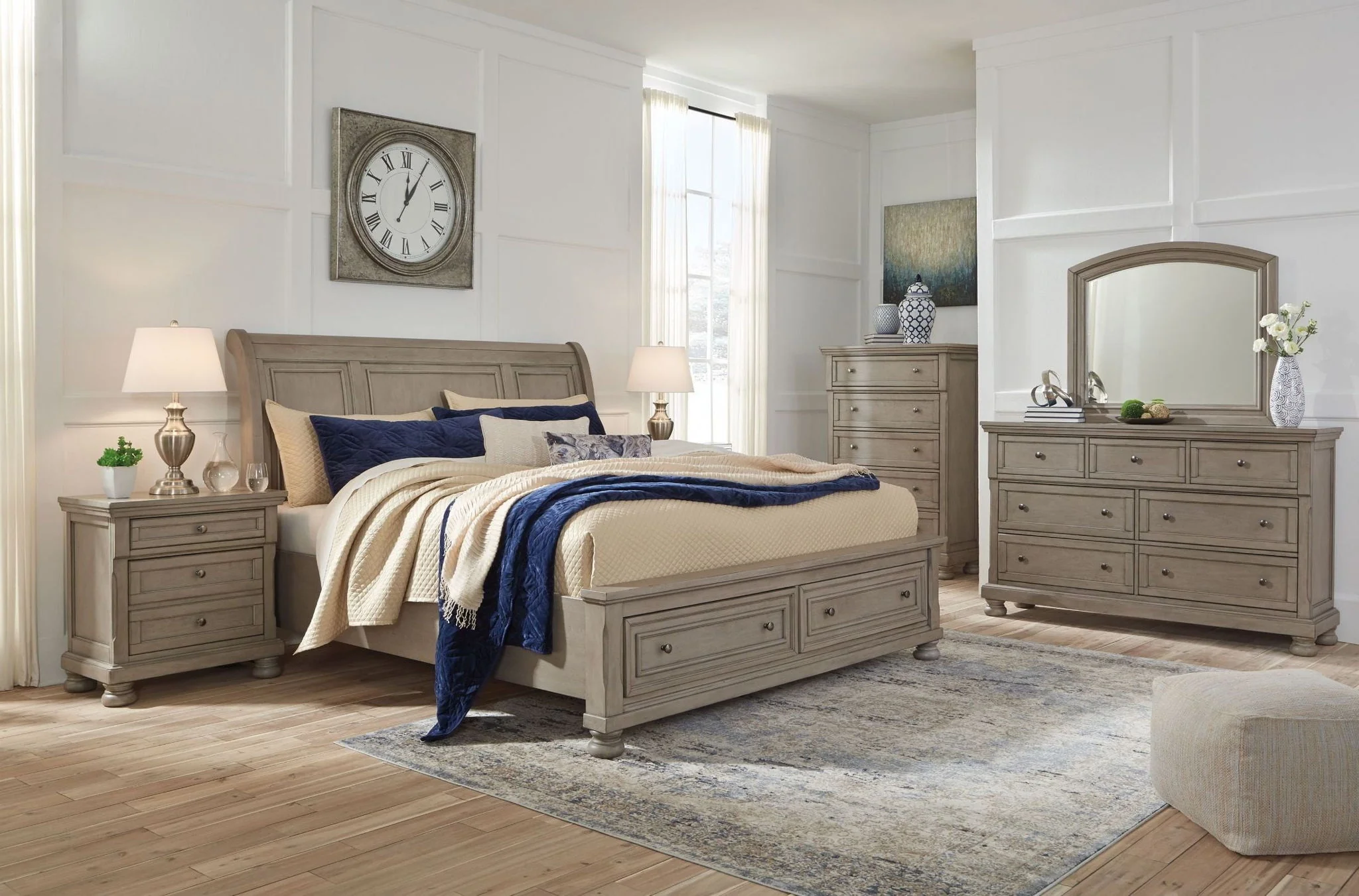 Lettner - Light Gray - King Sleigh Bed With 2 Storage Drawers - Image 3