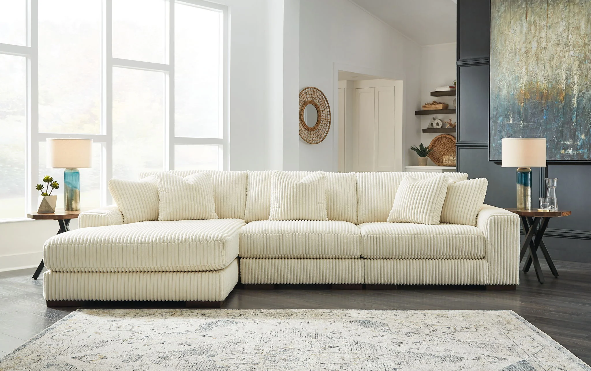 Lindyn - Ivory - 3-Piece Sectional With Laf Corner Chaise - Image 2