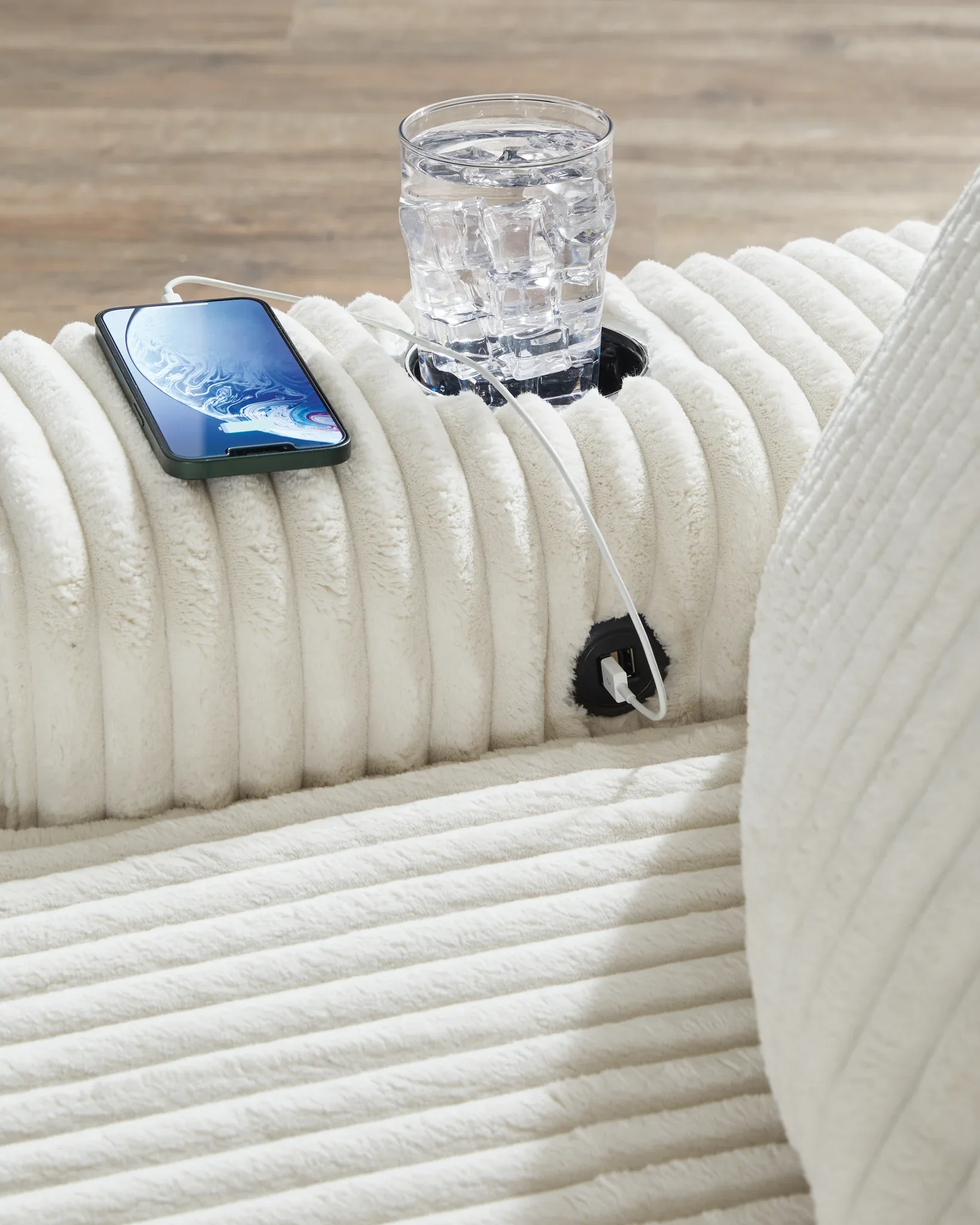 Lindyn - Ivory - Chaise - Image 8