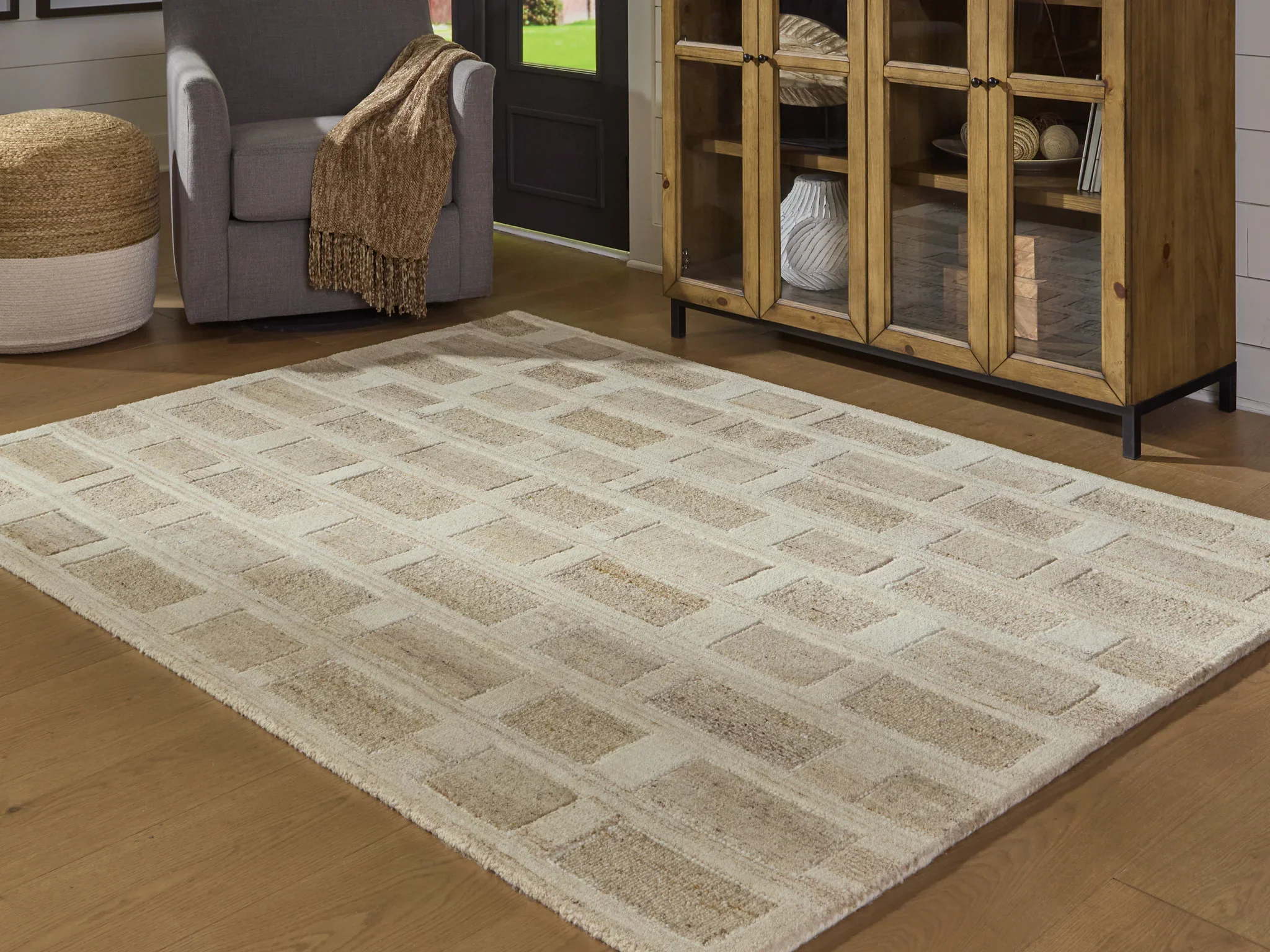 Lisgrove - Tan / Brown / White - Medium Rug - 5' x 7' - Image 2
