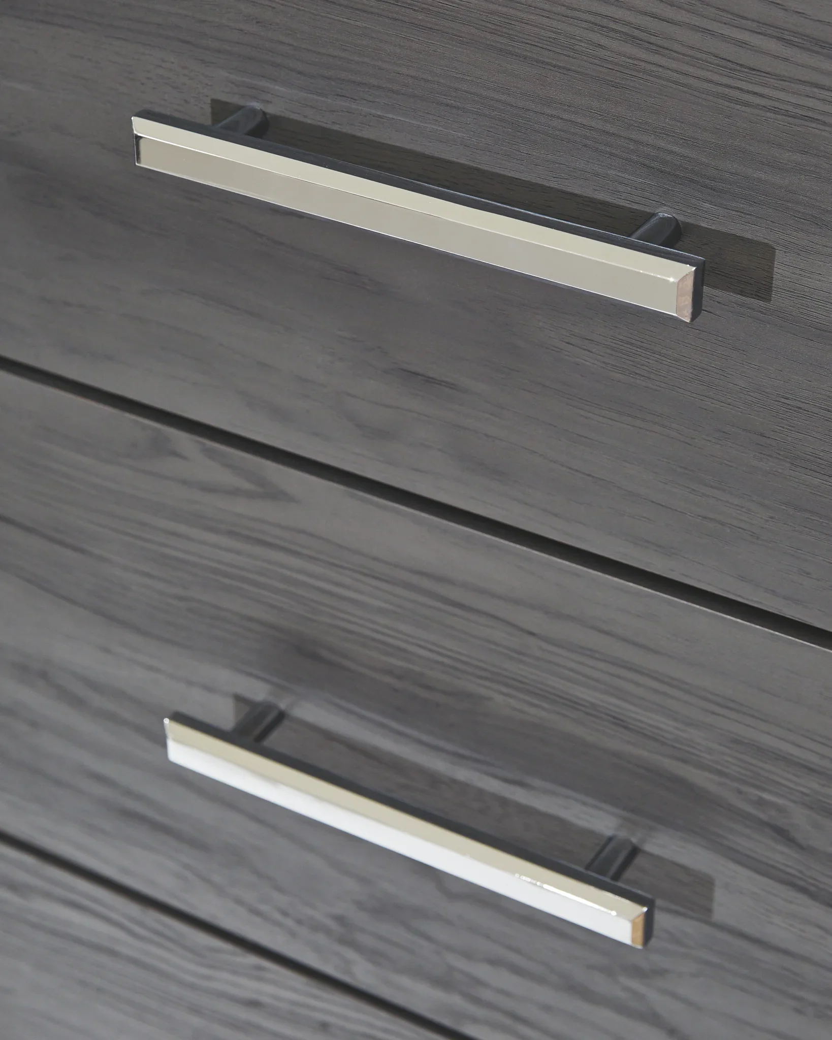 Lodanna - Gray - Two Drawer Night Stand - Image 5