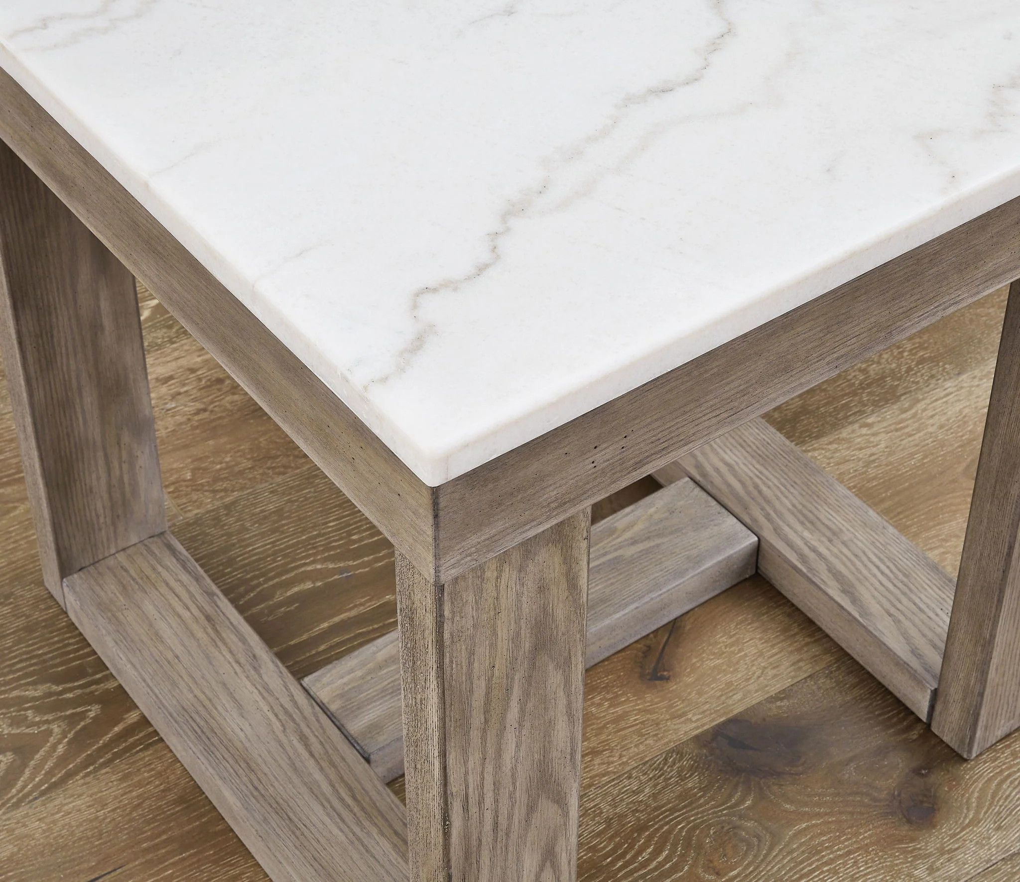Loyaska - Brown/ivory - Square End Table - Image 4