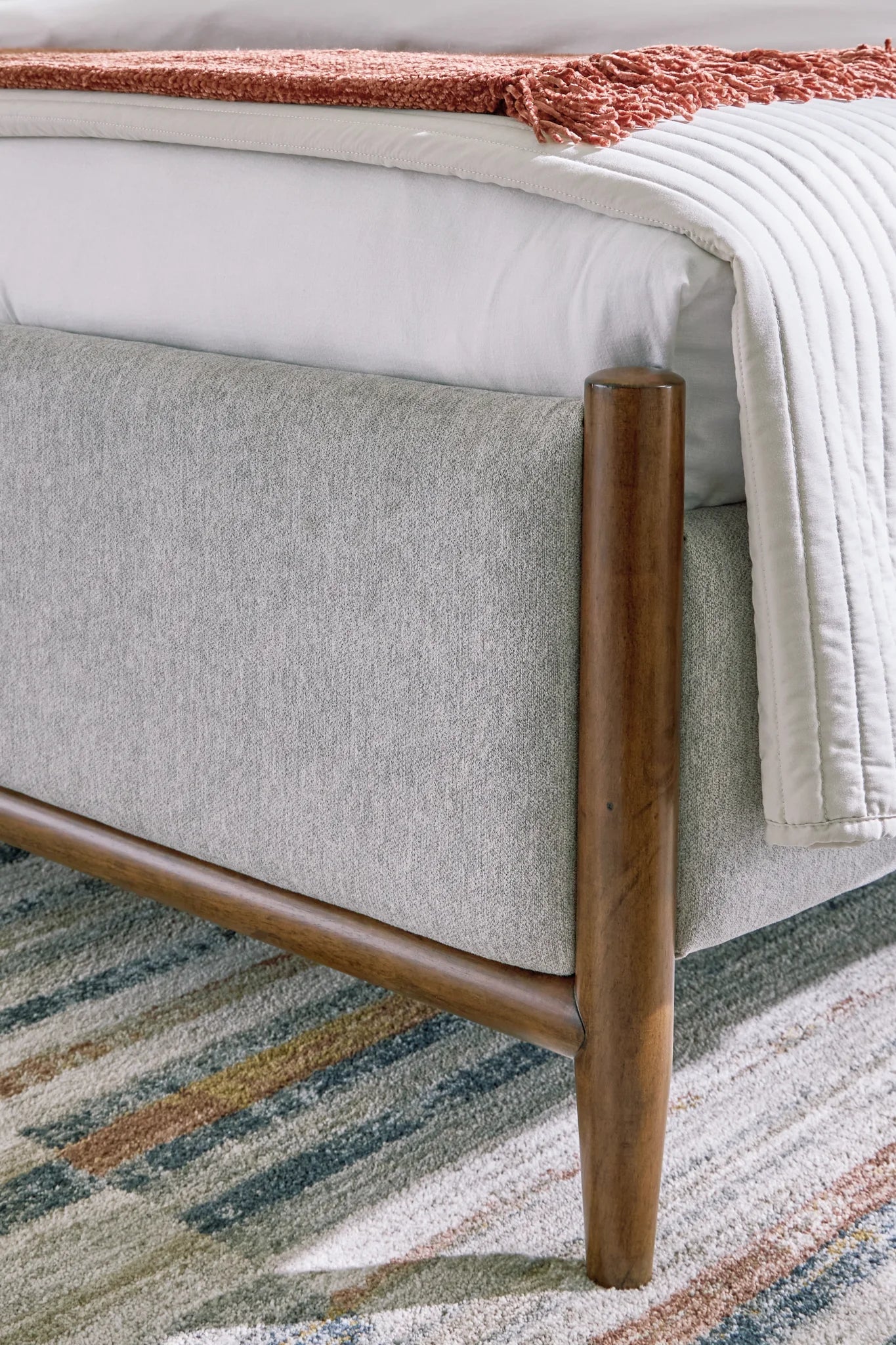 Lyncott - Brown - California King Upholstered Bed - Image 6