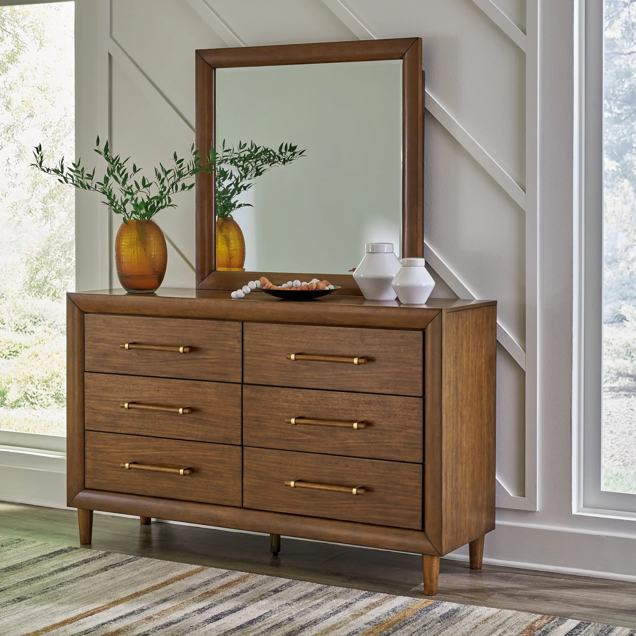 Lyncott - Brown - Dresser And Mirror - Image 2