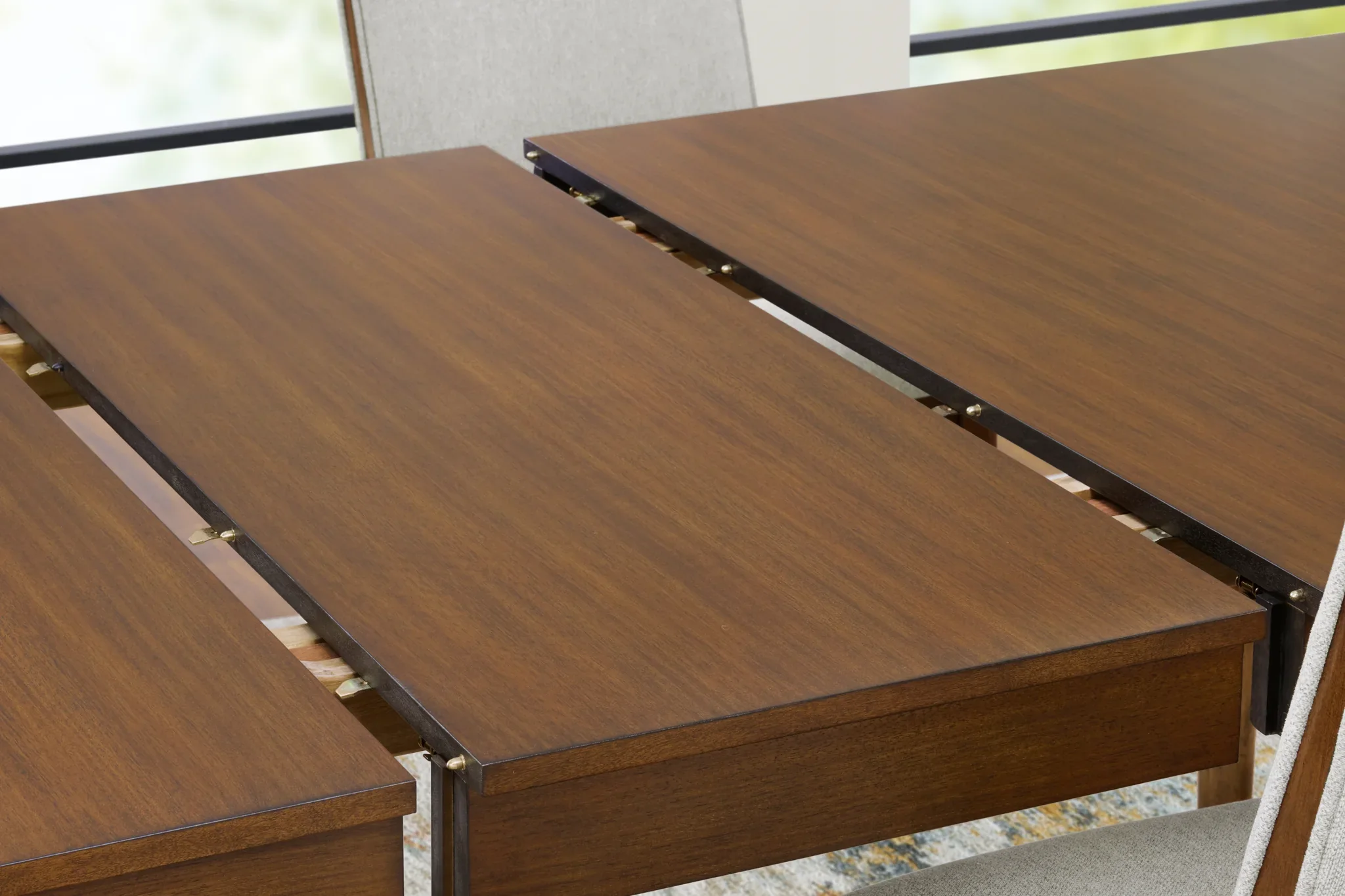 Lyncott - Brown - Rectangular Dining Room Extension Table - Image 8
