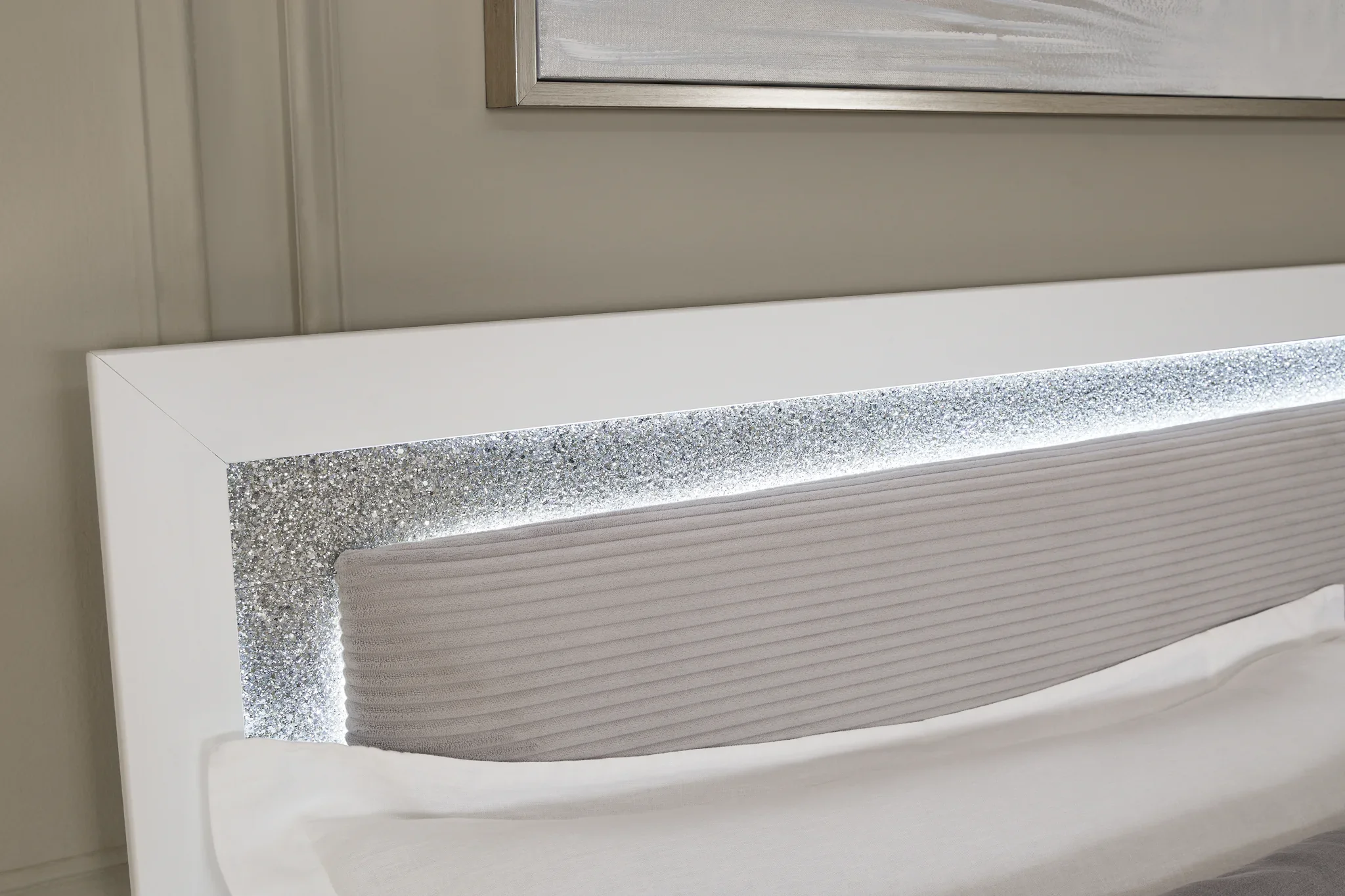 Maeling - King Upholstered Panel Bed - White - Image 7