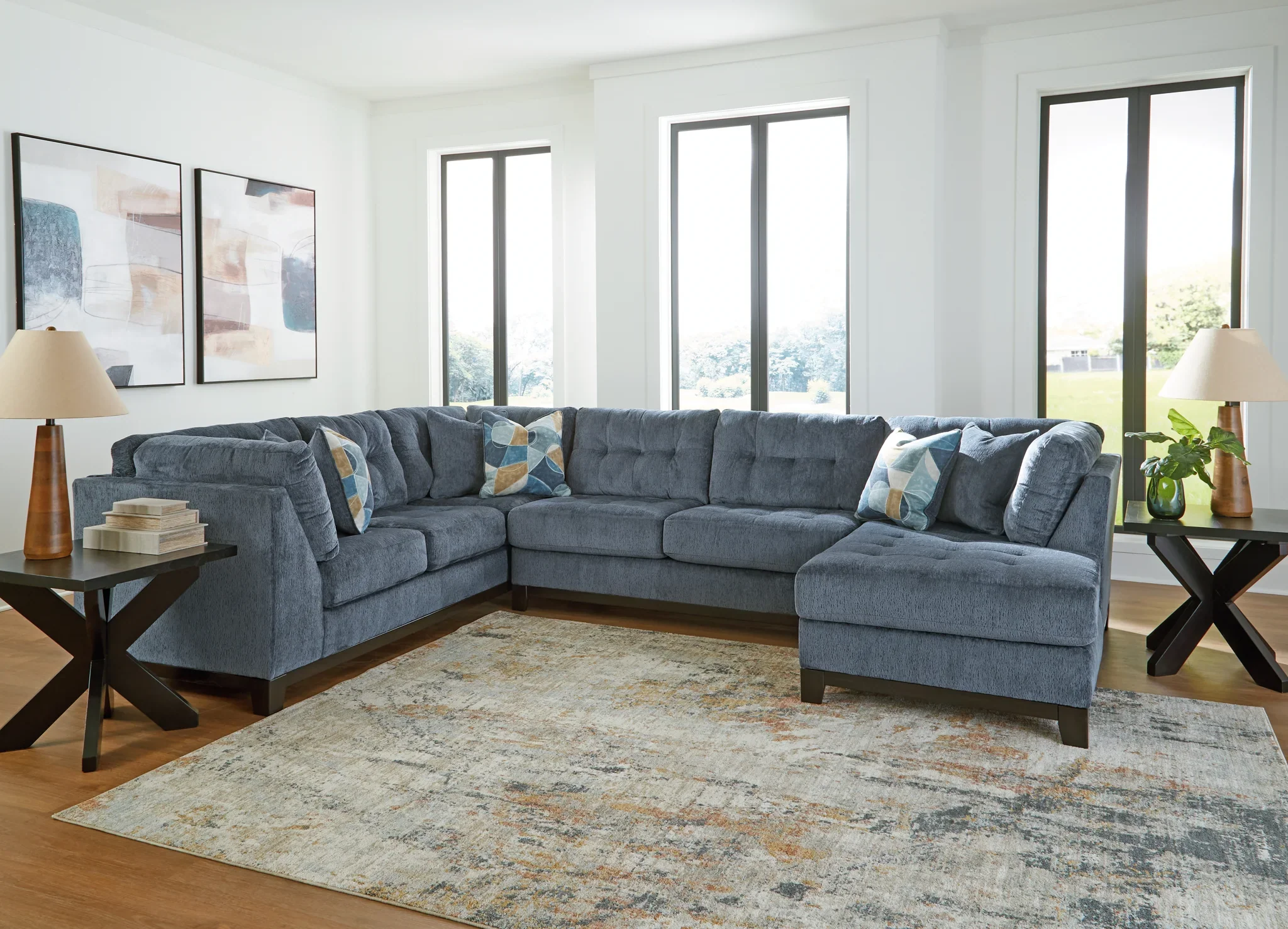 Maxon Place - Navy - 3-Piece Sectional With Raf Corner Chaise - Image 3