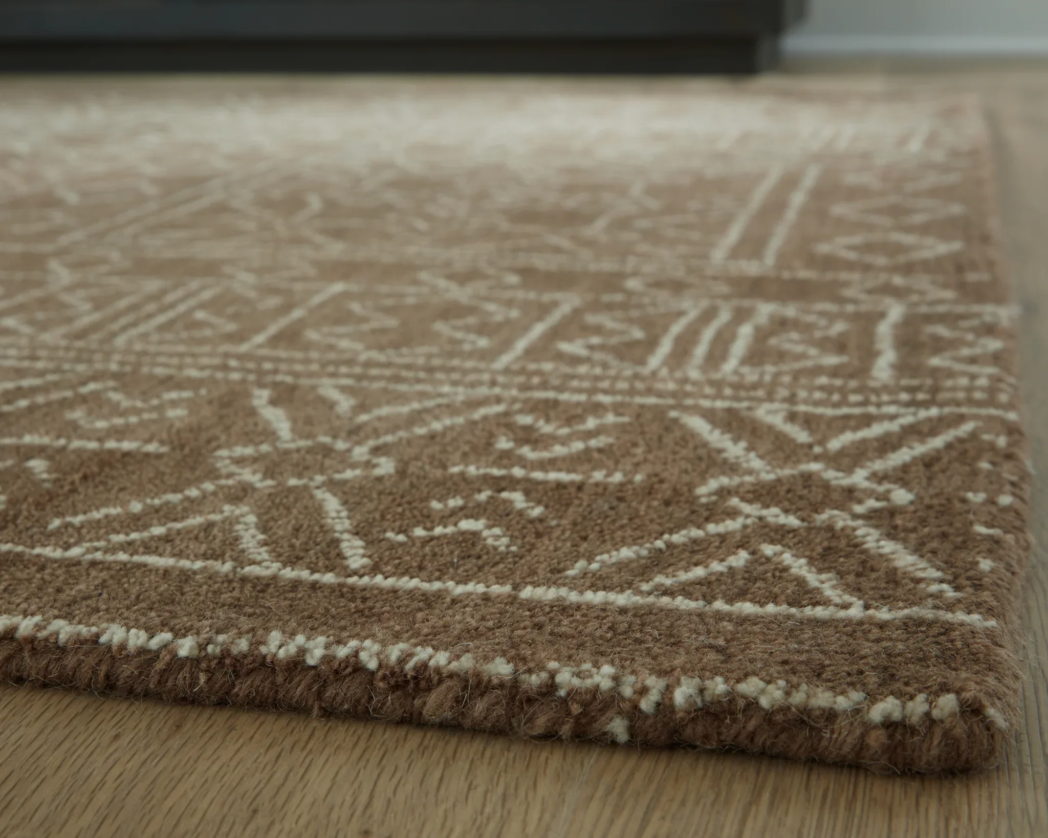 Merrittman - Brown / Ivory - Large Rug - 8' x 10' - Image 3