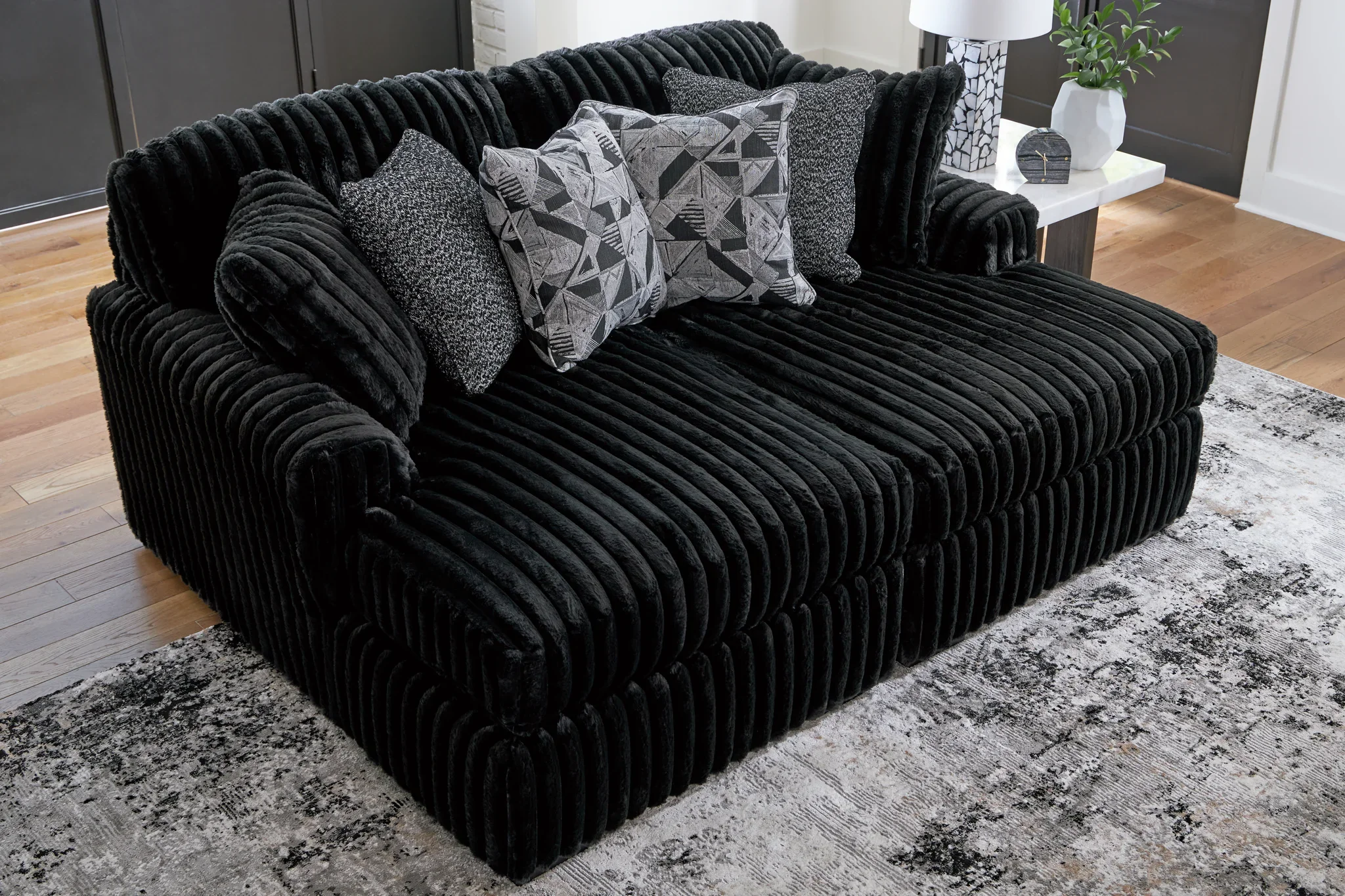 Midnight-Madness - Onyx - Super Chaise - Image 4
