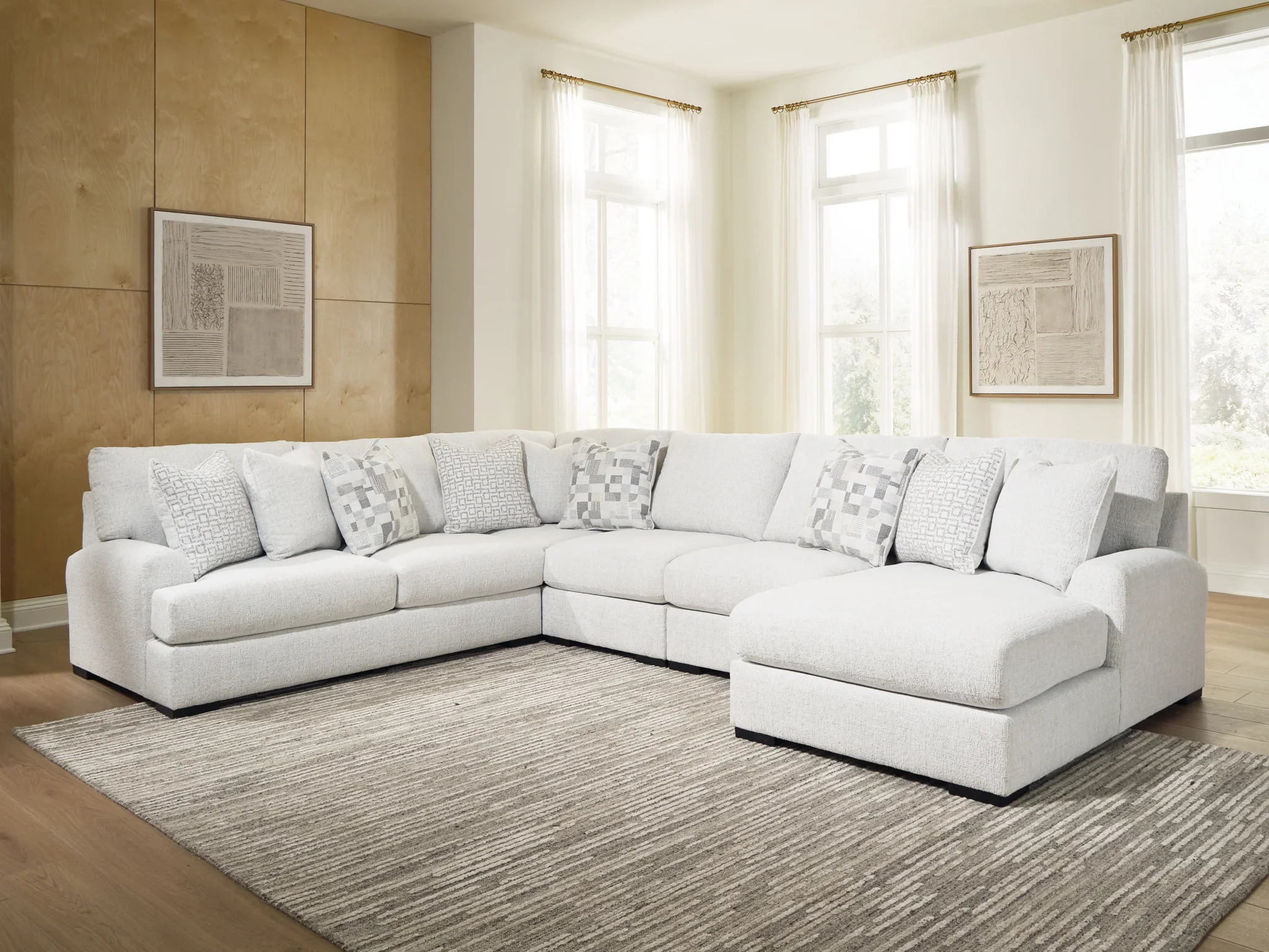 Misty-Lakes - 5-Piece Sectional With RAF Corner Chaise - Chalk - Image 2