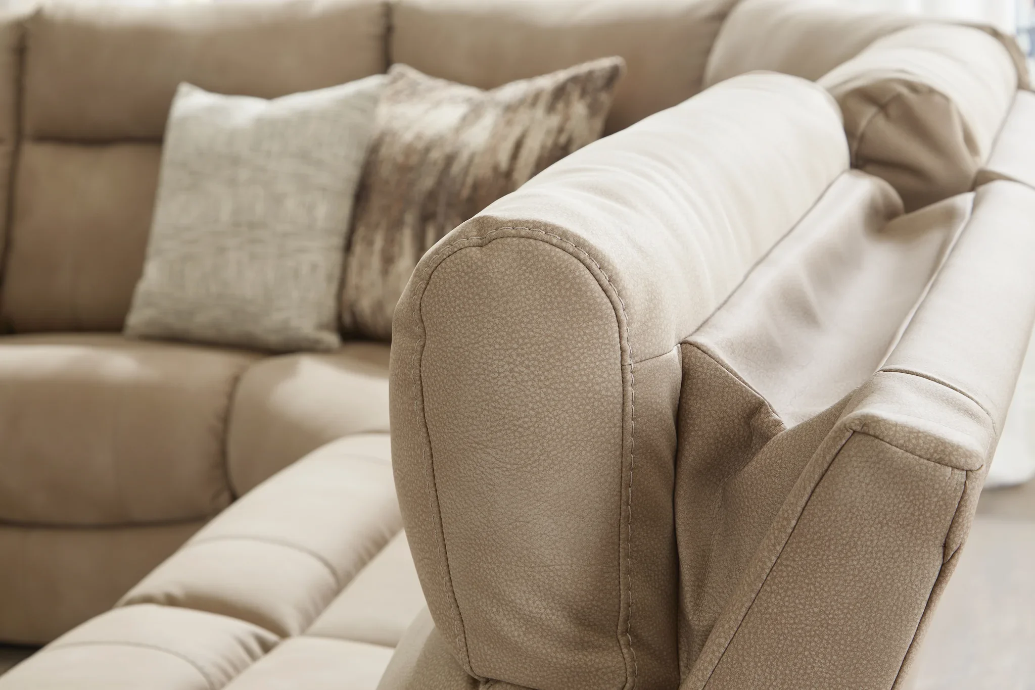 Next-gen Durapella - Sand - 5-Piece Power Reclining Sectional - Image 4