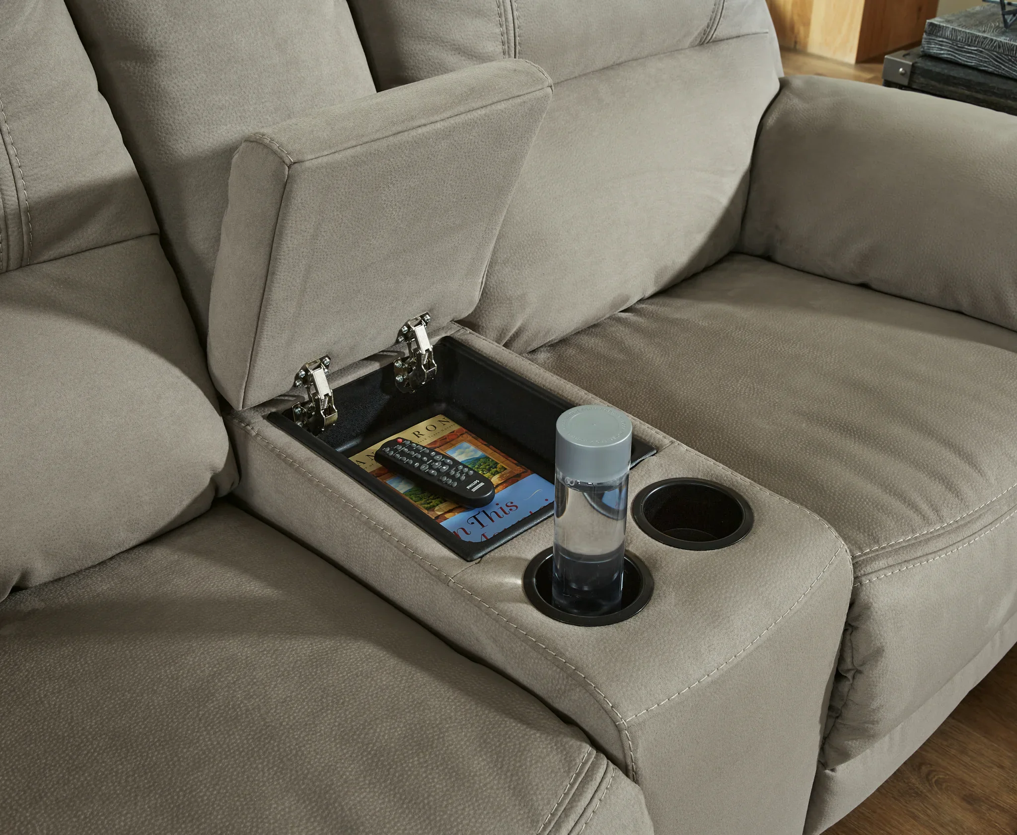 Next-gen - Putty - Dbl Rec Pwr Loveseat W/Console - Image 5