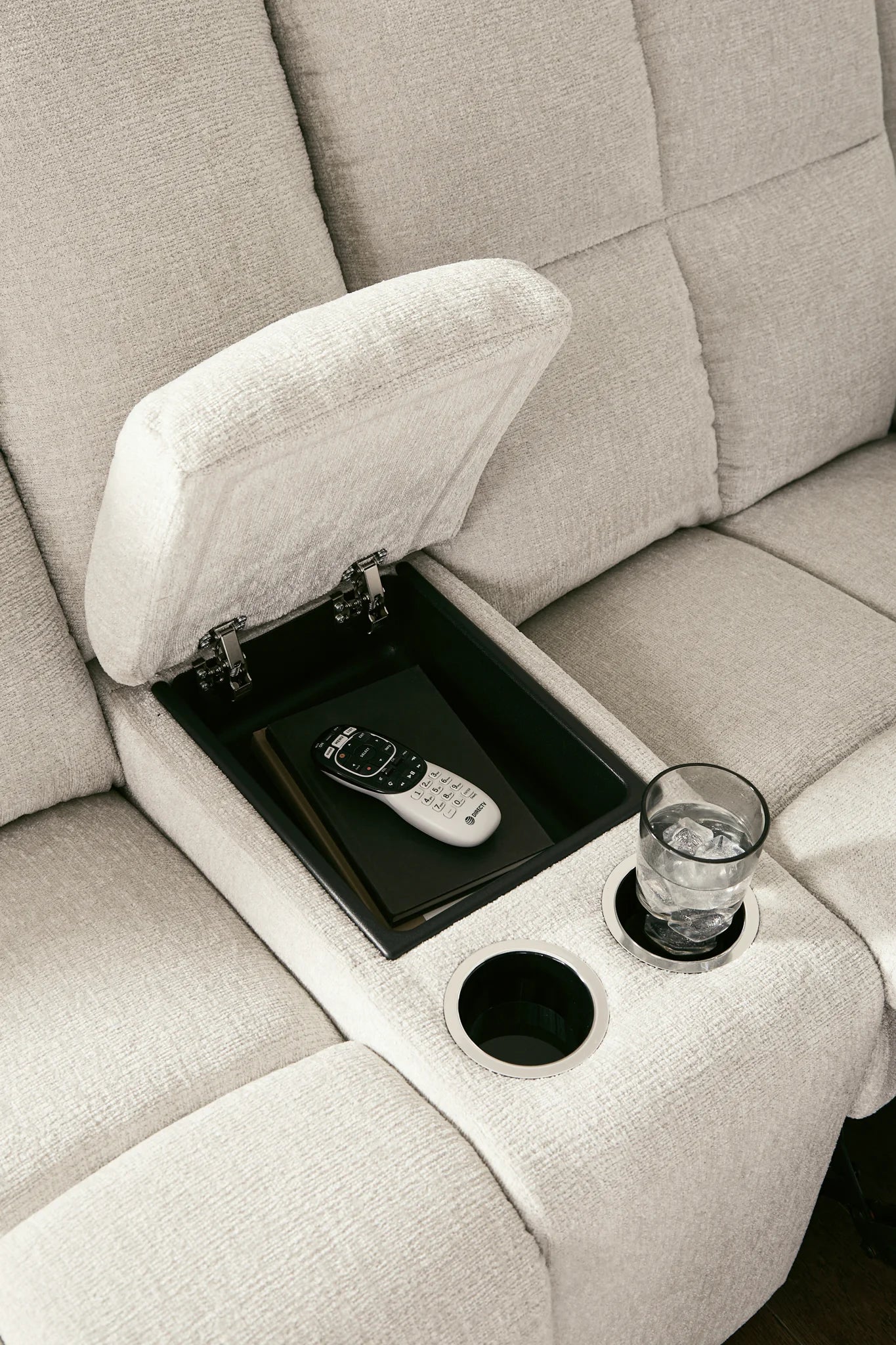 Orlen - Double Reclining Loveseat With Console - Winter - Image 6