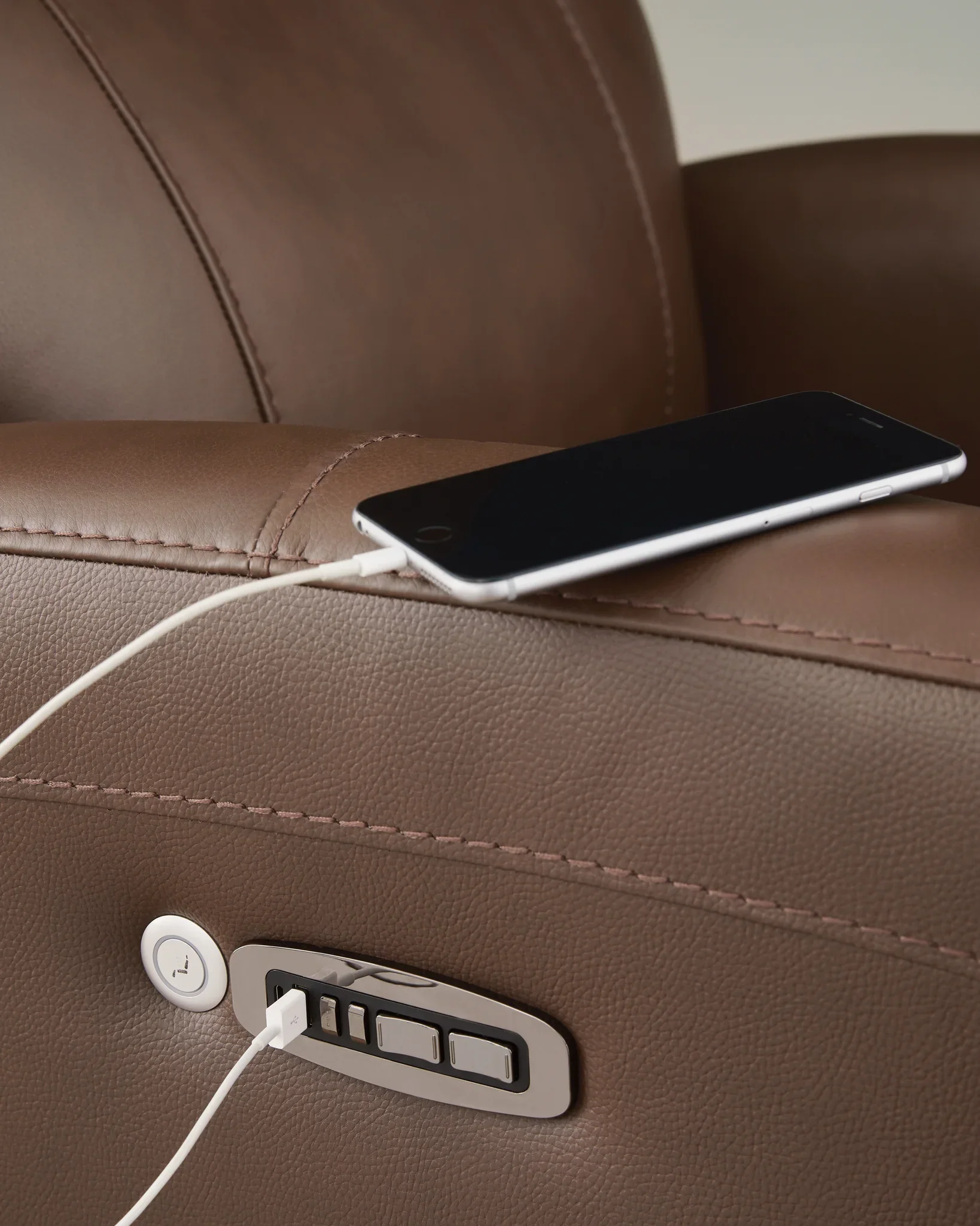 Pincara - Power AutoGlide Recliner With Adjustable Headrest - Umber - Image 10