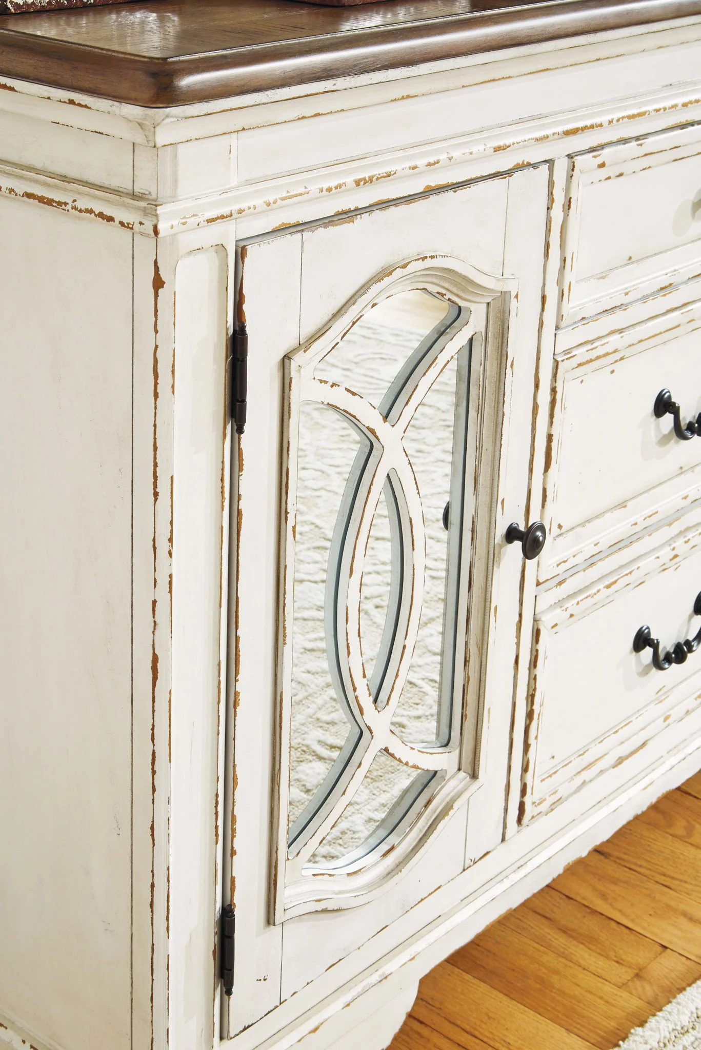 Realyn - Chipped White - Dining Room Server - Image 7