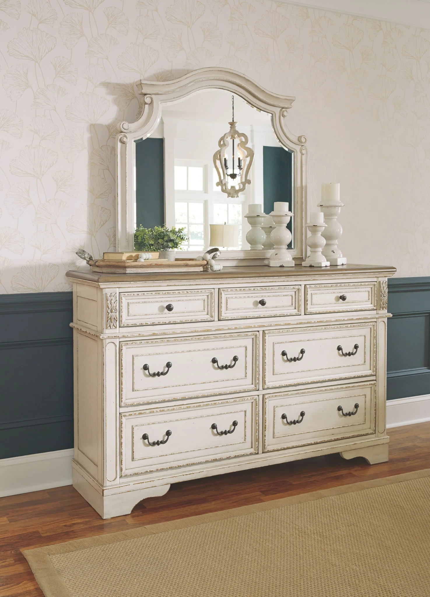 Realyn - Two-tone - Dresser, Mirror - 7-drawer - Image 2