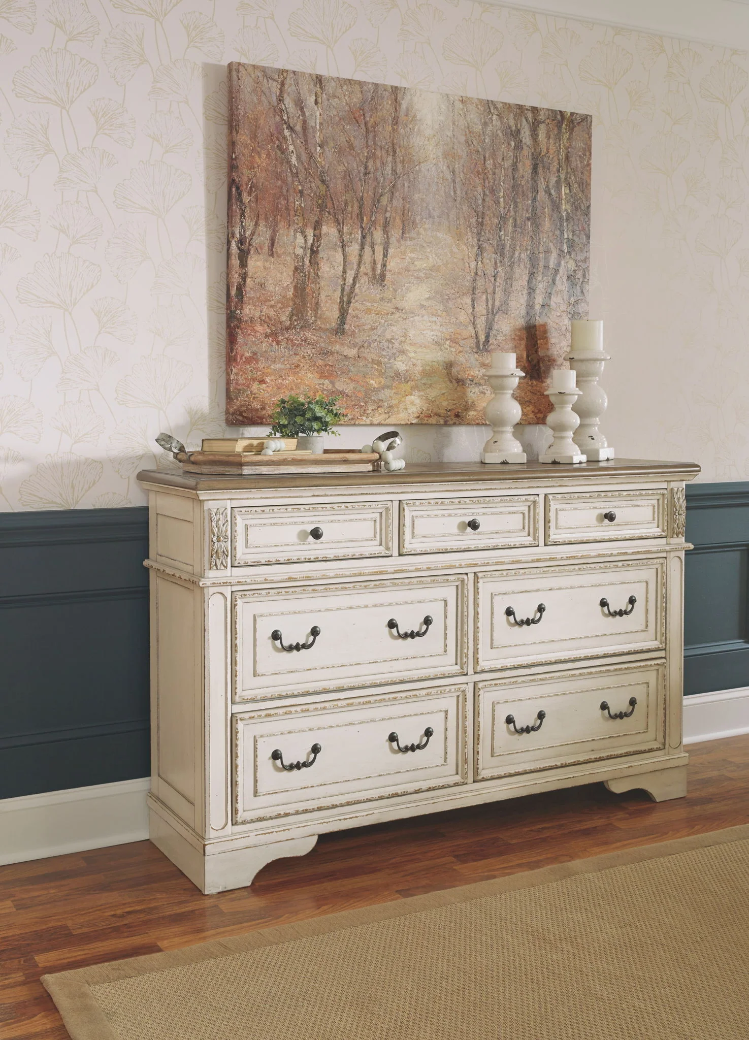 Realyn - Two-tone - Dresser, Mirror - 7-drawer - Image 4