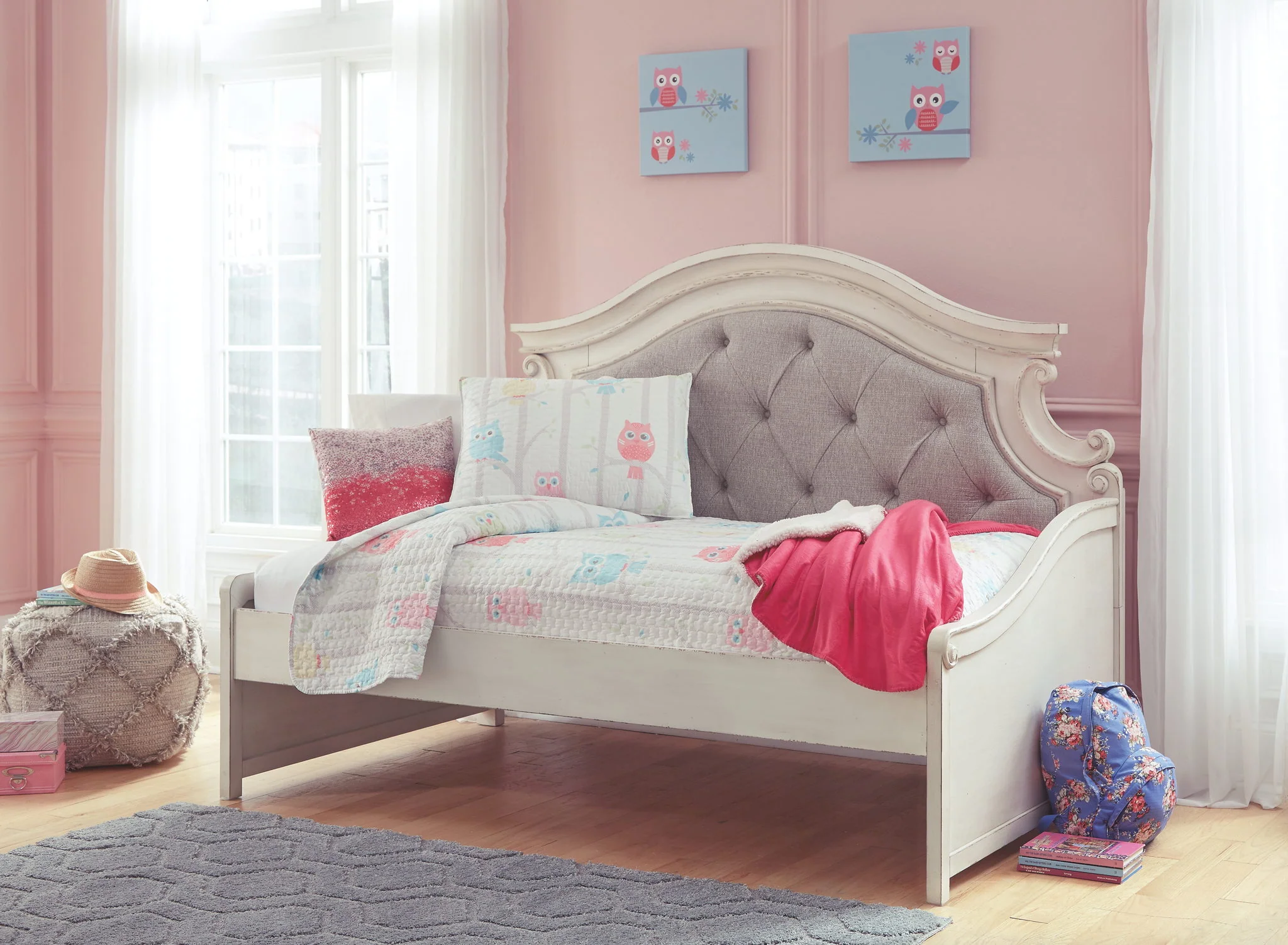 Realyn - Chipped White - Twin Day Bed With Storage - Image 3