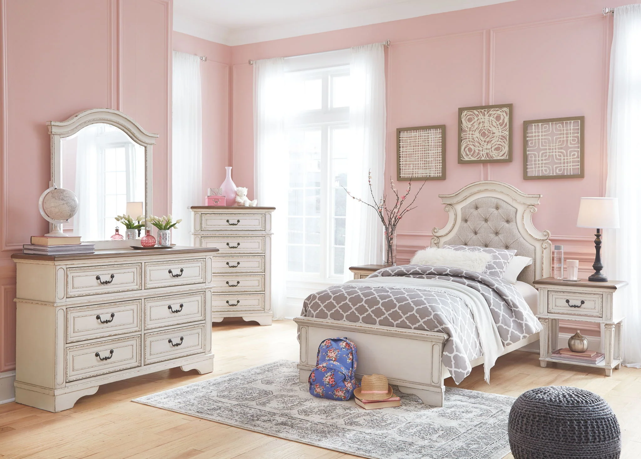 Realyn - Chipped White - Twin Upholstered Panel Bed - Image 3