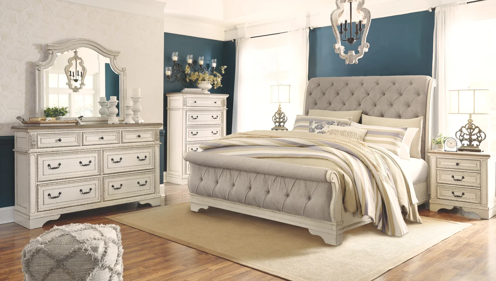 Realyn - Two-tone - King Upholstered Sleigh Bed - Image 4