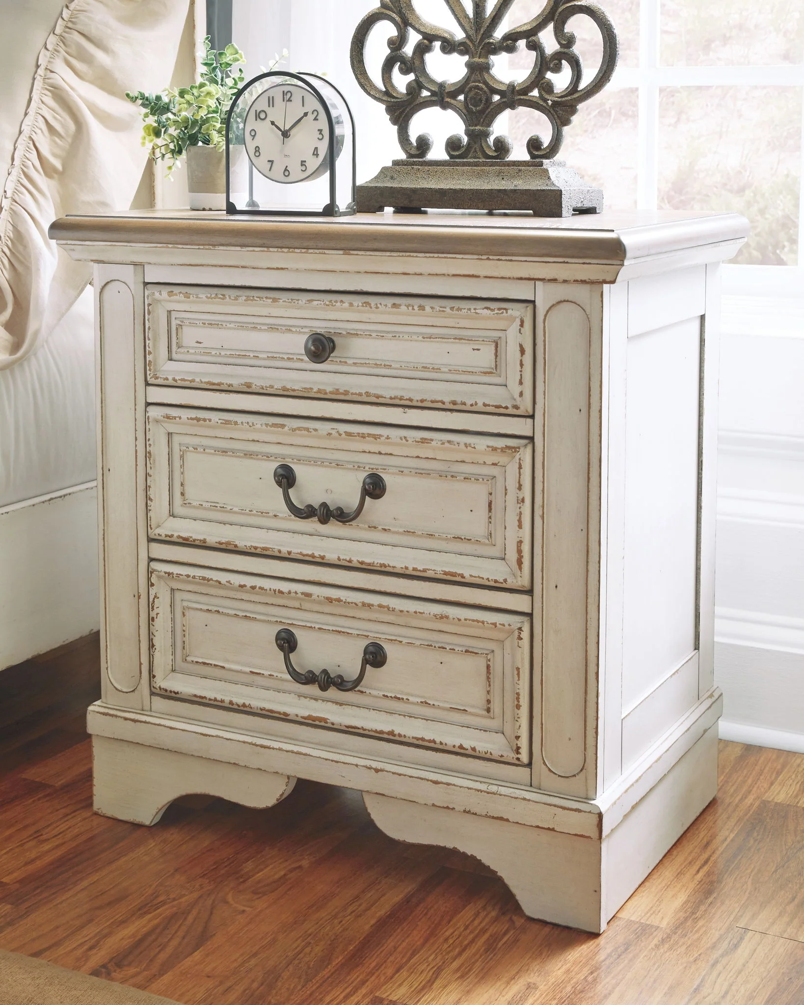 Realyn - White / Brown / Beige - Three Drawer Night Stand - Image 2