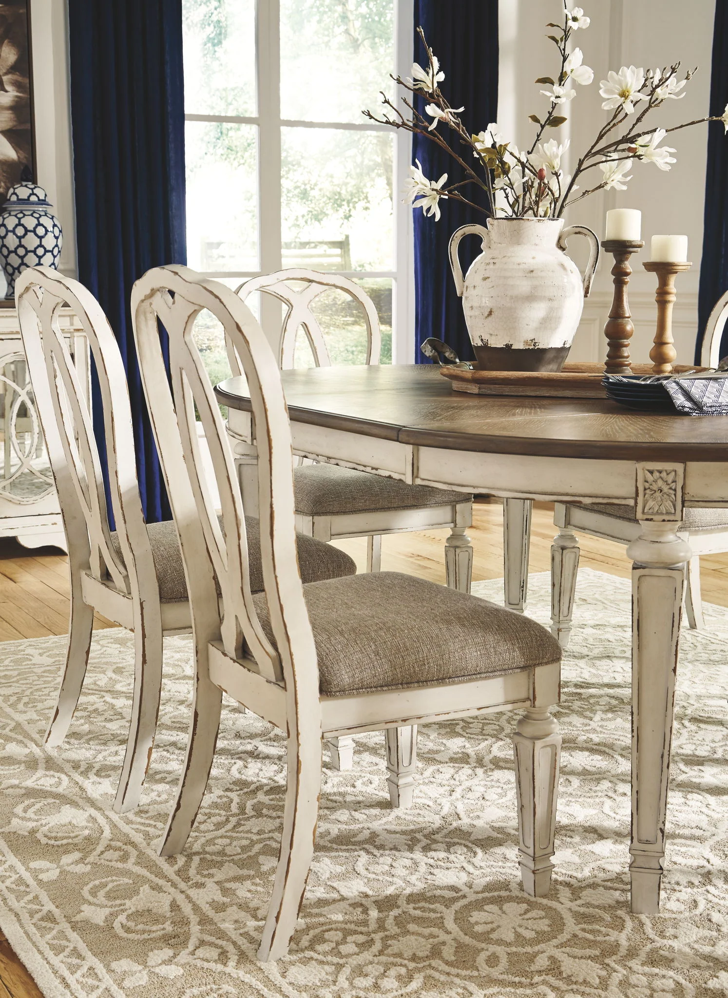 Realyn - White - 5 Pc. - Extension Table, 4 Ribbon Back Side Chairs - Image 5