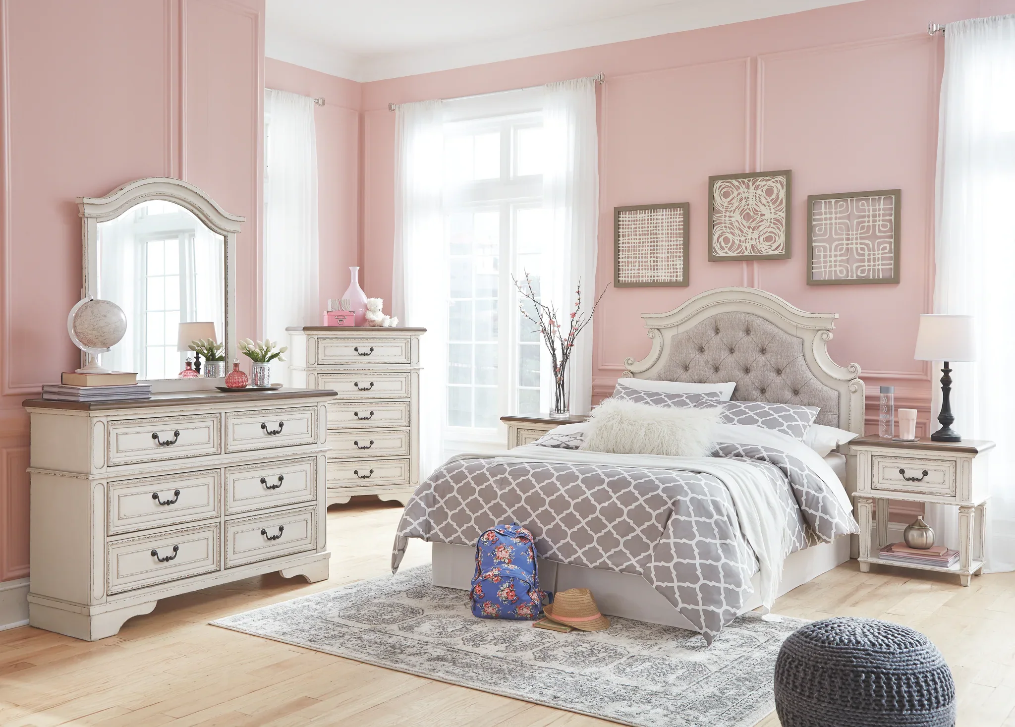 Realyn - White / Brown / Beige - Dresser - 6-drawer - Image 6