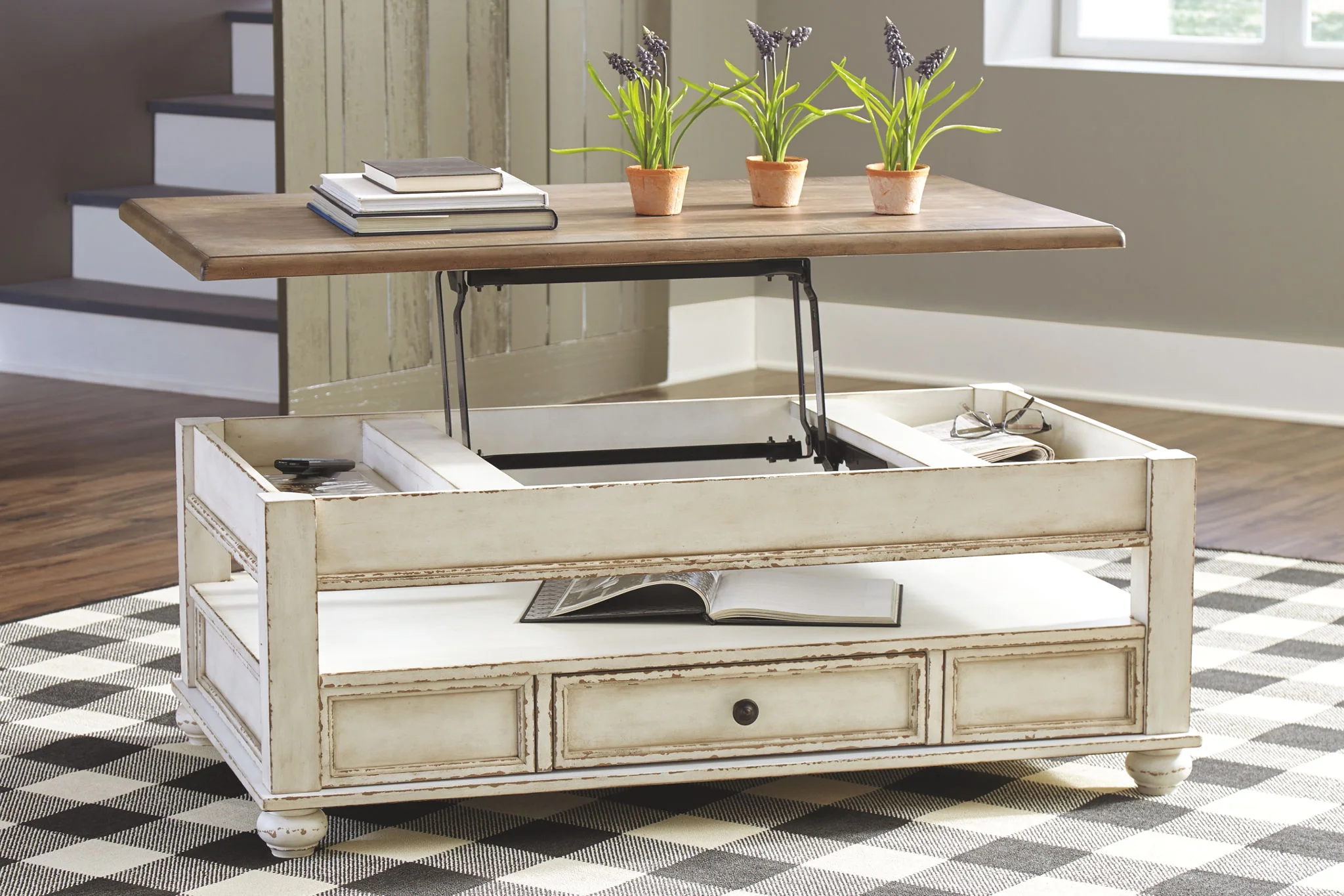 Realyn - White / Brown - Lift Top Cocktail Table - Image 2