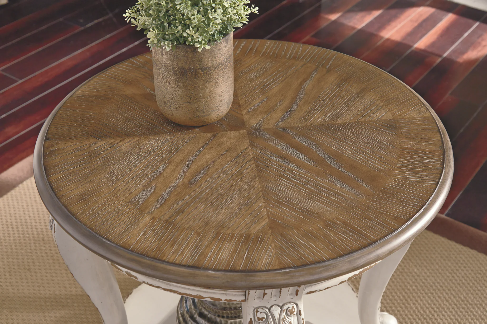 Realyn - White / Brown - Round End Table - Image 5