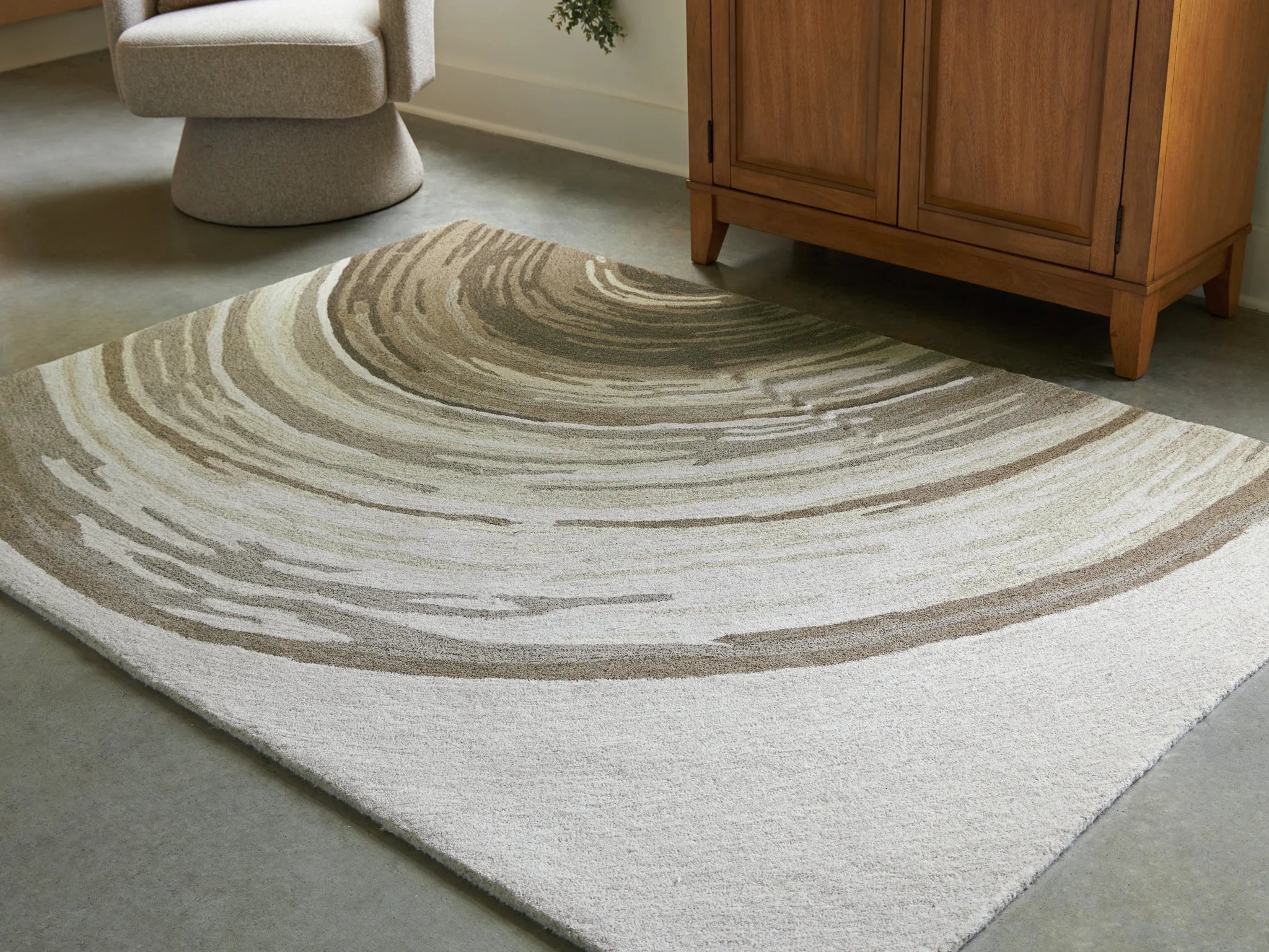 Rizwana - Ivory / Brown / Gray - Medium Rug - 5' x 7' - Image 2