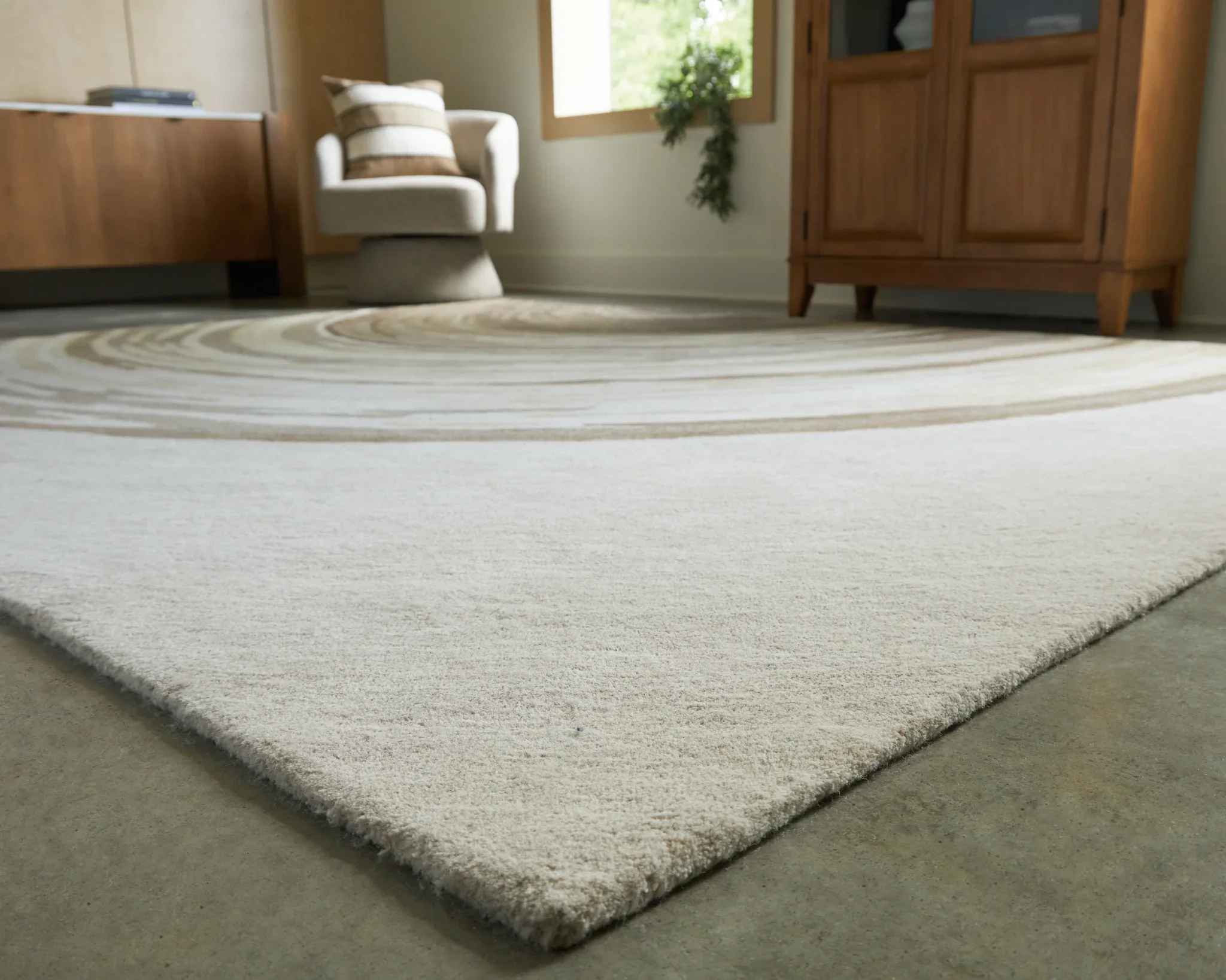 Rizwana - Ivory / Brown / Gray - Medium Rug - 5' x 7' - Image 3
