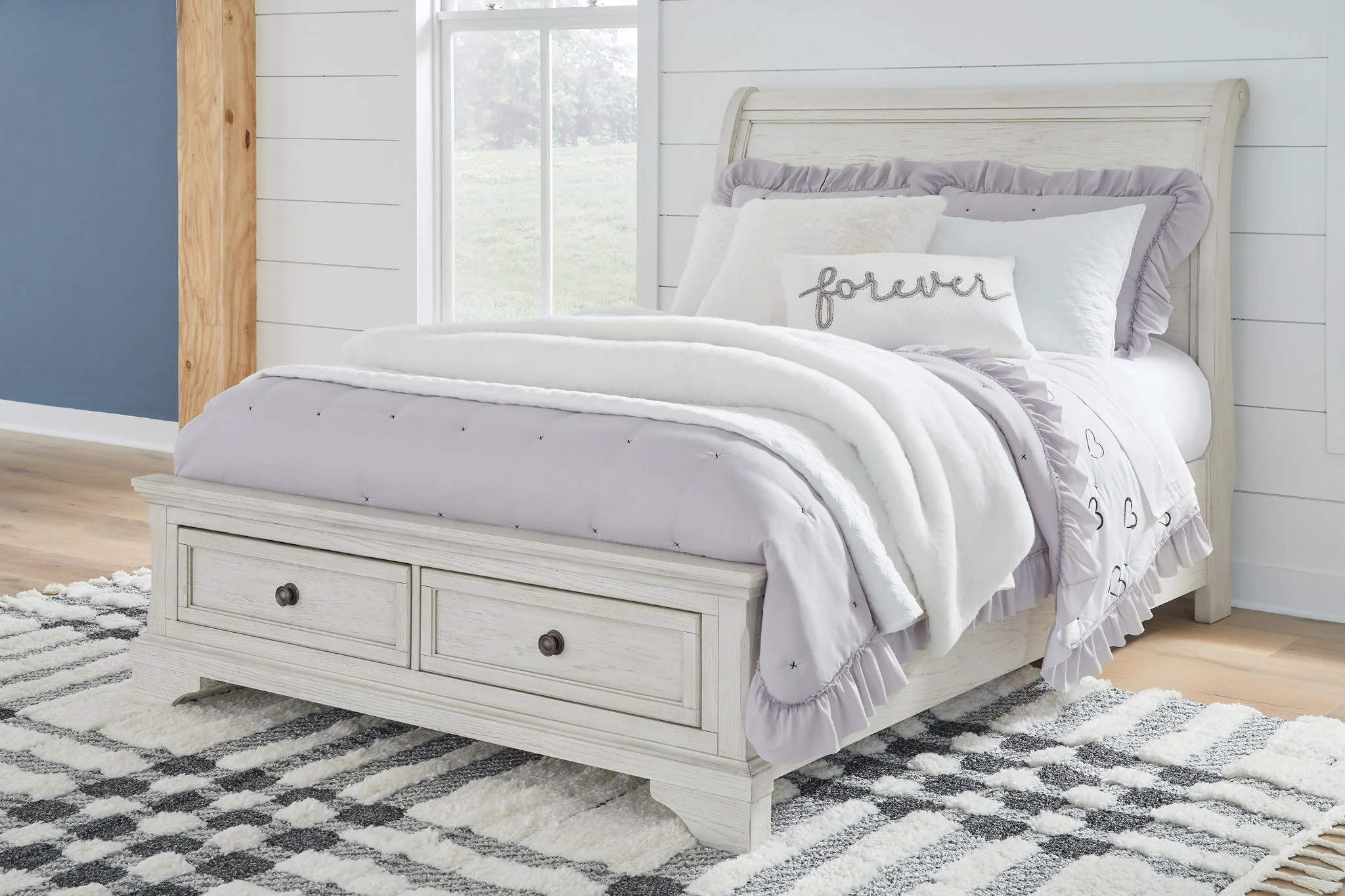 Robbinsdale - Antique White - Full Sleigh Storage Bed - Image 2