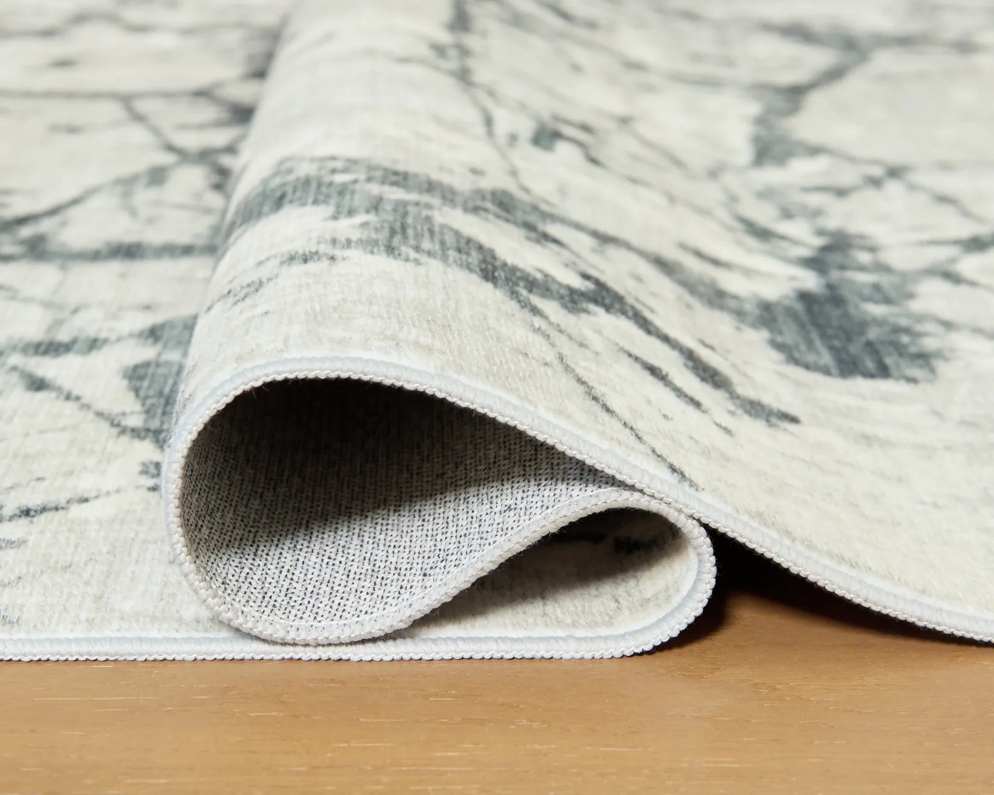 Tobinbury - Gray - Washable Medium Rug - 5' x 7' - Image 3