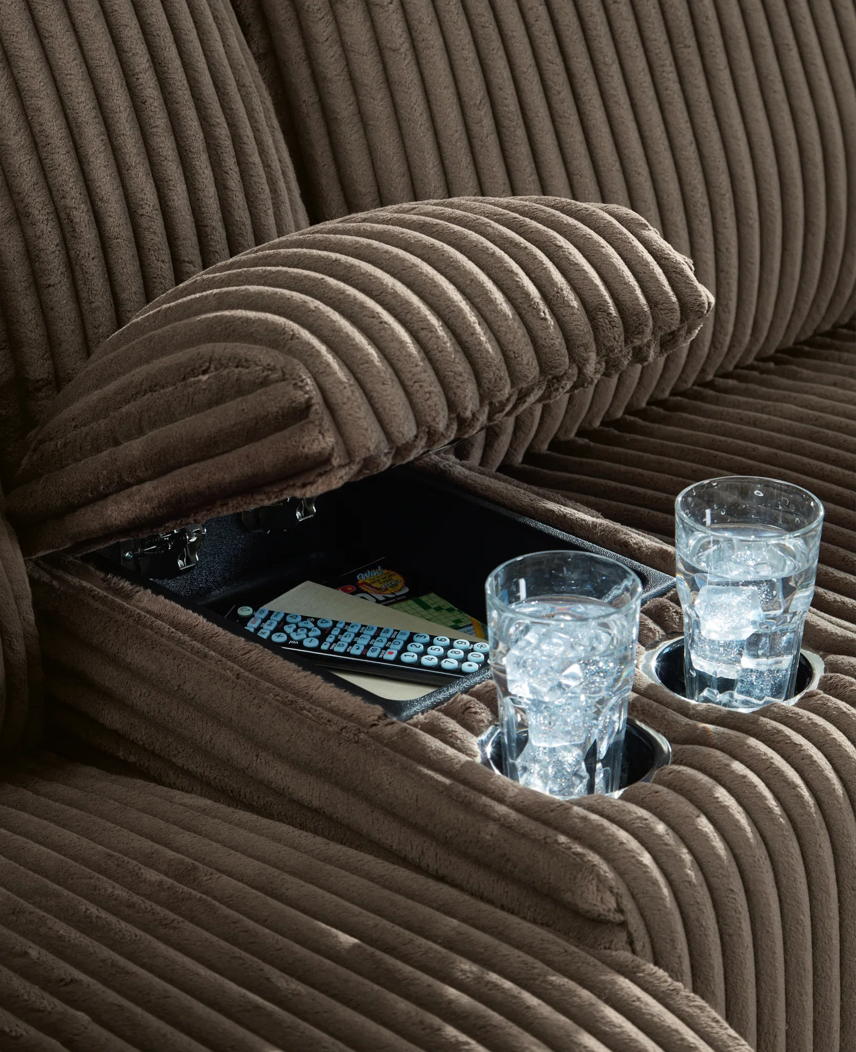 Top Tier - Chocolate - 6-Piece Reclining Sectional With Raf Press Back Chaise - Image 5