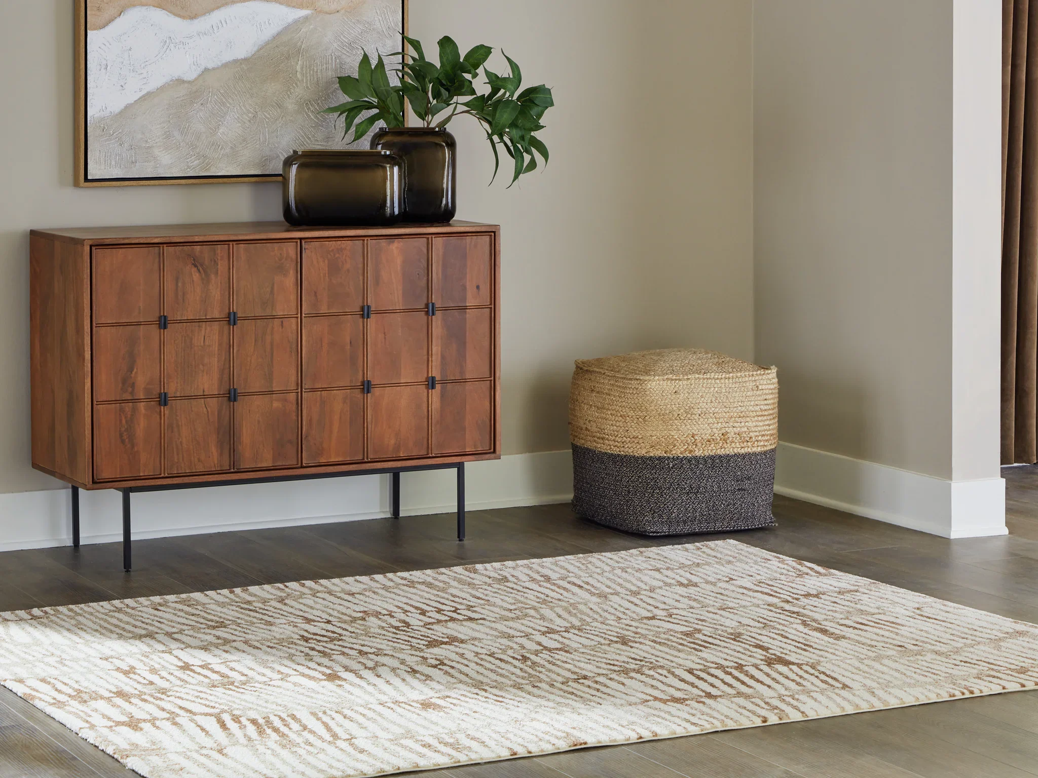 Uduak - 5' x 8' Rug - Cream / Tan / Rust - Image 4