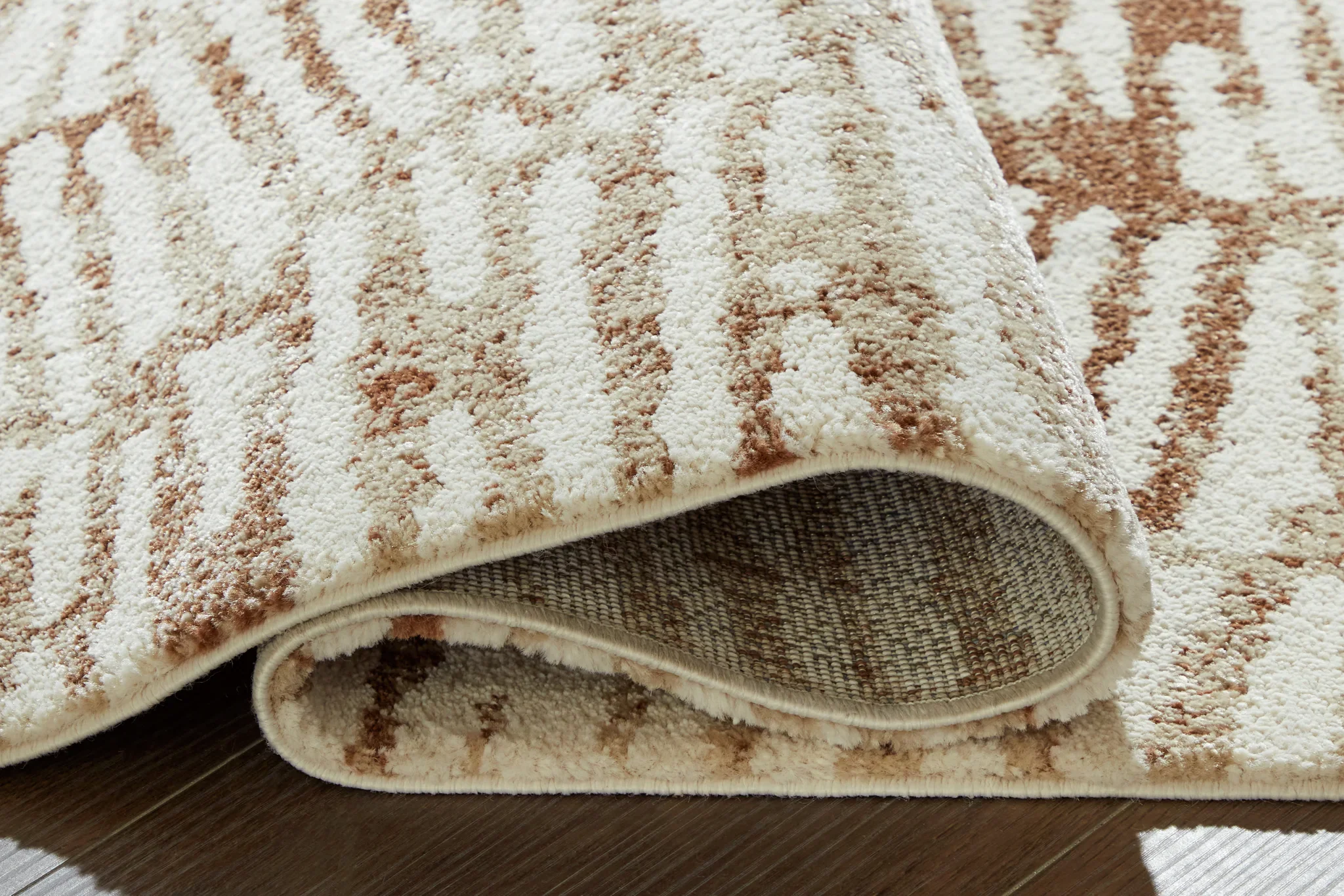 Uduak - 8' x 10' Rug - Cream / Tan / Rust - Image 4