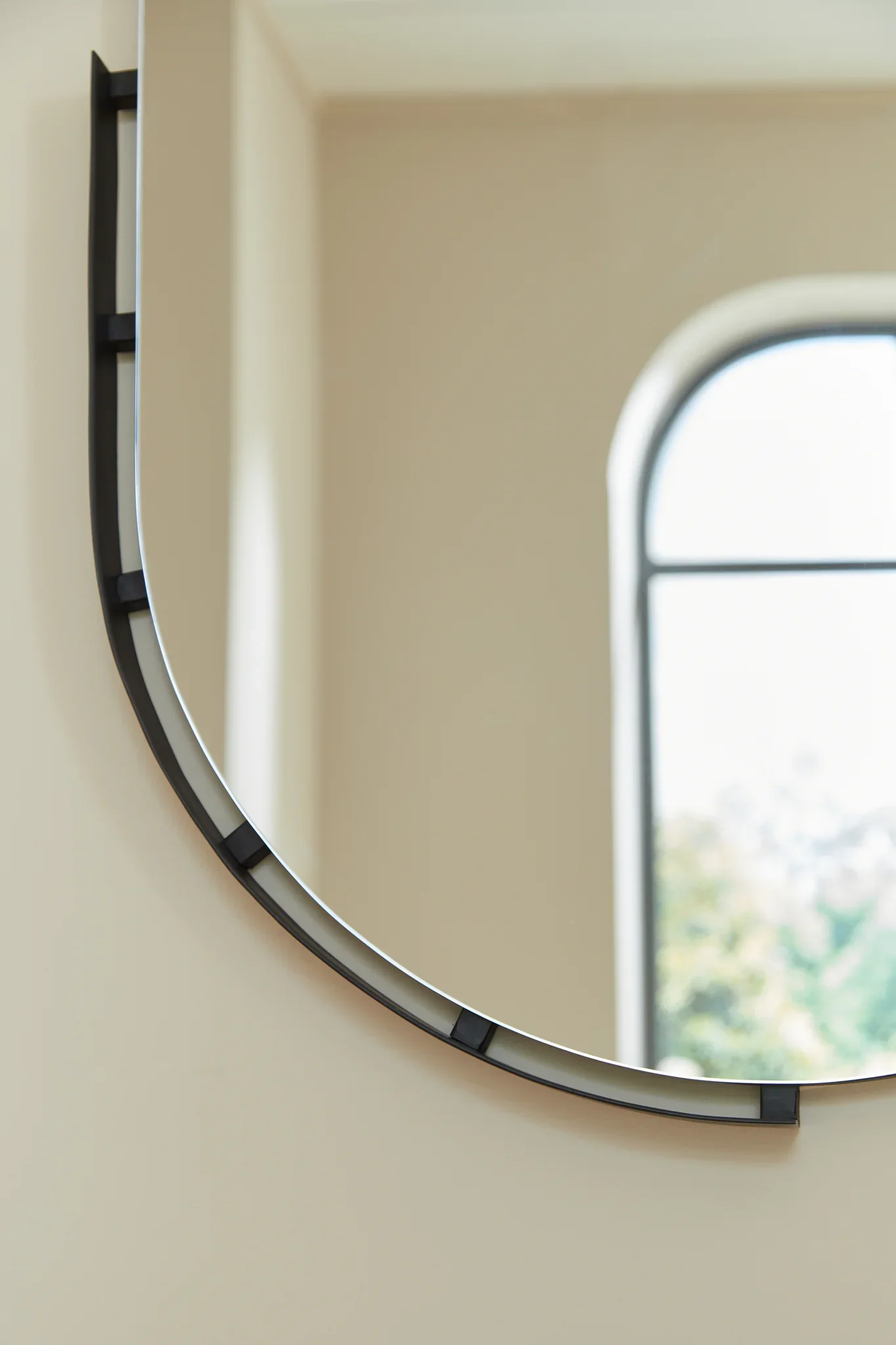 Valkings - Black - Accent Mirror - Image 4