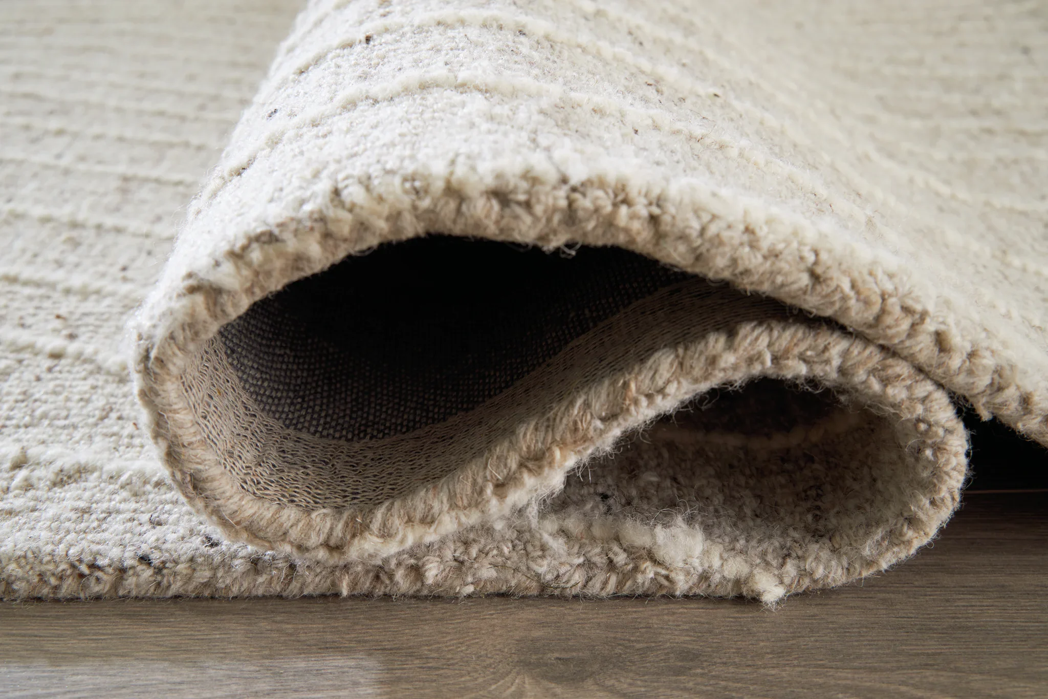 Varahill - Gray / Ivory - Large Rug - 8' x 10' - Image 2