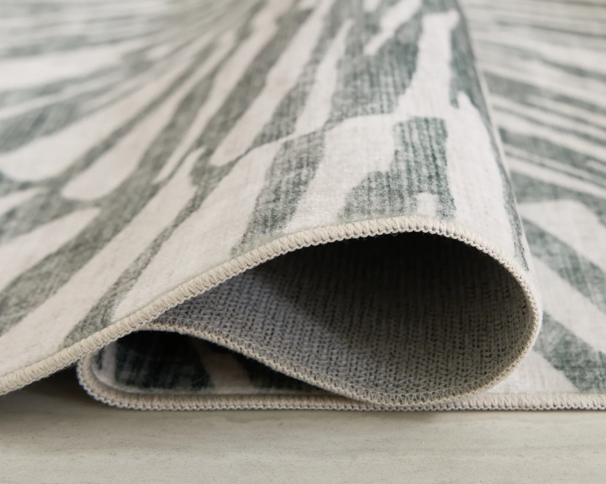 Verland - Gray / White - Washable Large Rug - 8' x 10' - Image 3