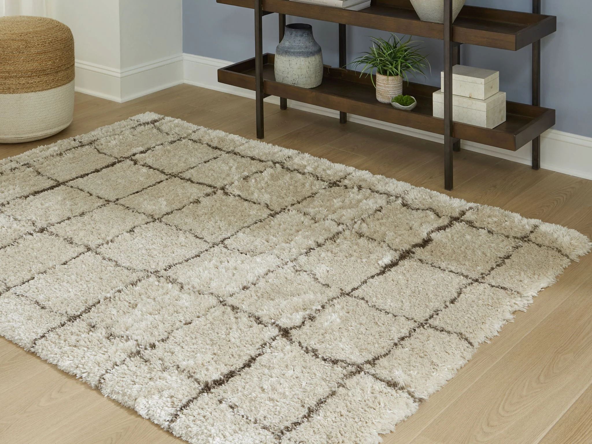 Wrenlow - Cream / Brown - Large Rug - 8' x 10' - Image 2