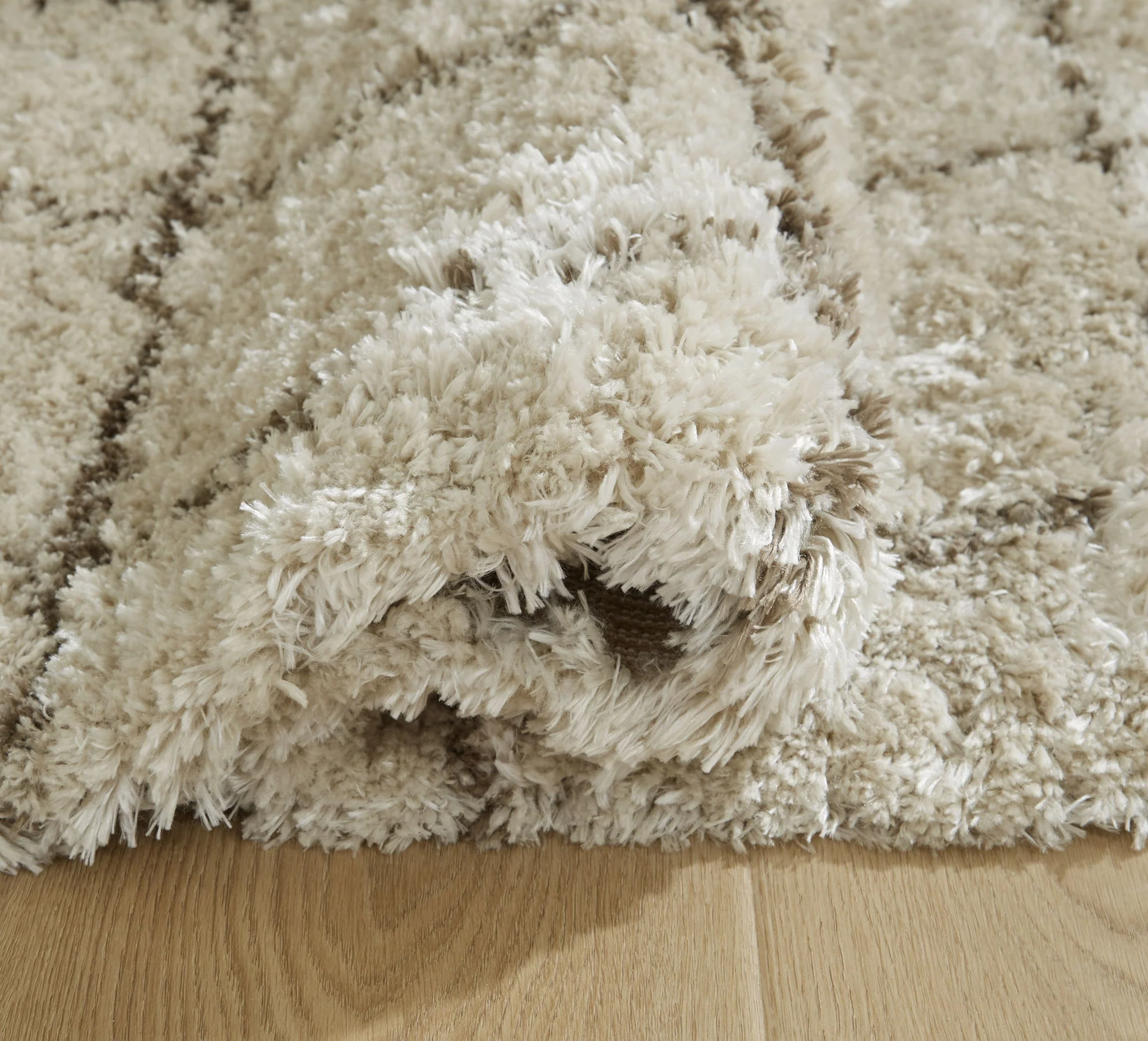 Wrenlow - Cream / Brown - Large Rug - 8' x 10' - Image 4
