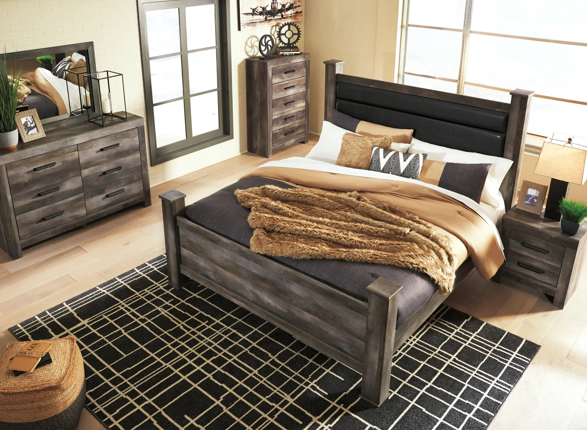 Wynnlow - Gray - Queen Upholstered Poster Bed - Image 6