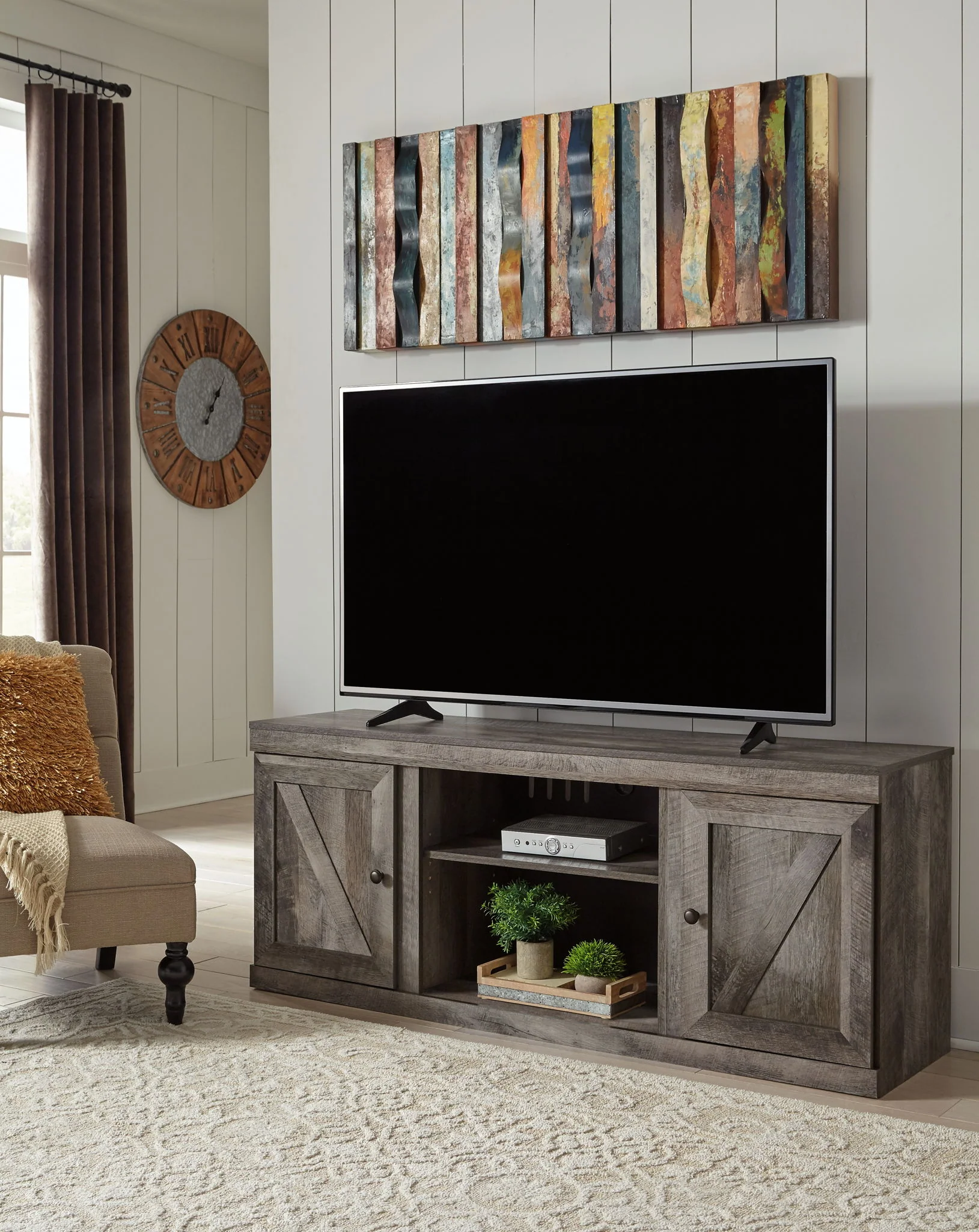 Wynnlow - Gray - TV Stand With Faux Firebrick Fireplace Insert - Image 4